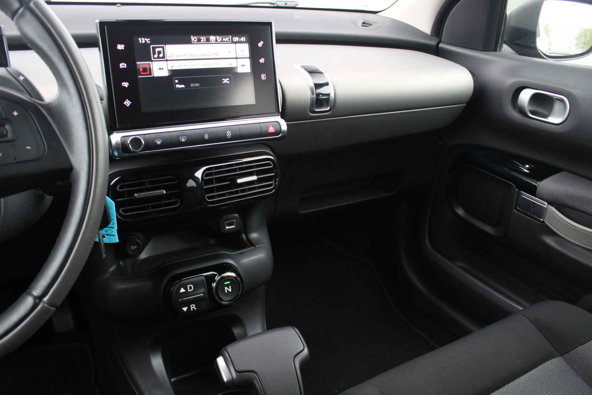 Citroën C4 Cactus 1.2 e-VTi Shine Automaat Navigatie, Achteruitrijcamera, Cruise Control, Parkeersensoren Achter, Airco Automatisch - 20/40