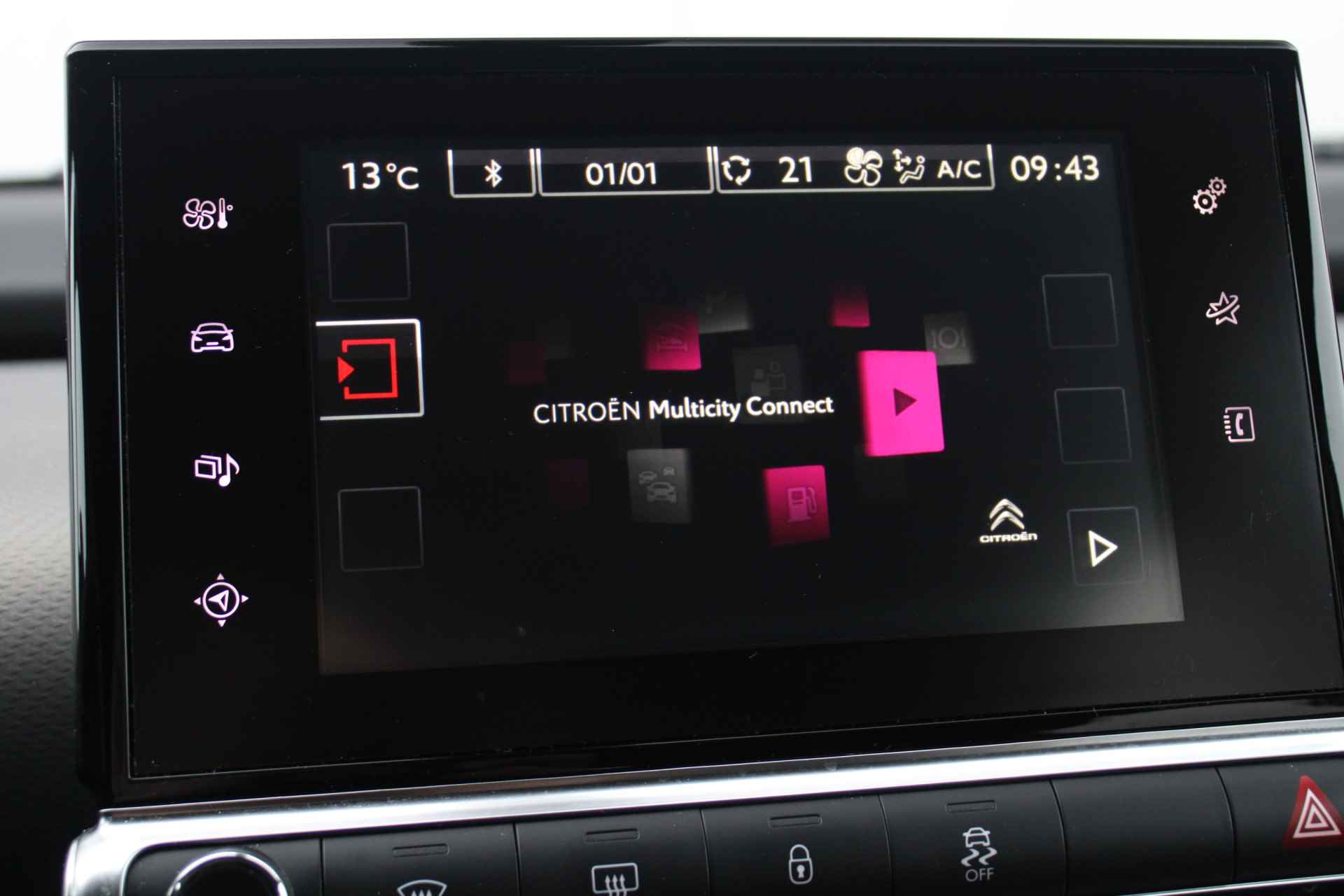 Citroën C4 Cactus 1.2 e-VTi Shine Automaat Navigatie, Achteruitrijcamera, Cruise Control, Parkeersensoren Achter, Airco Automatisch - 27/40