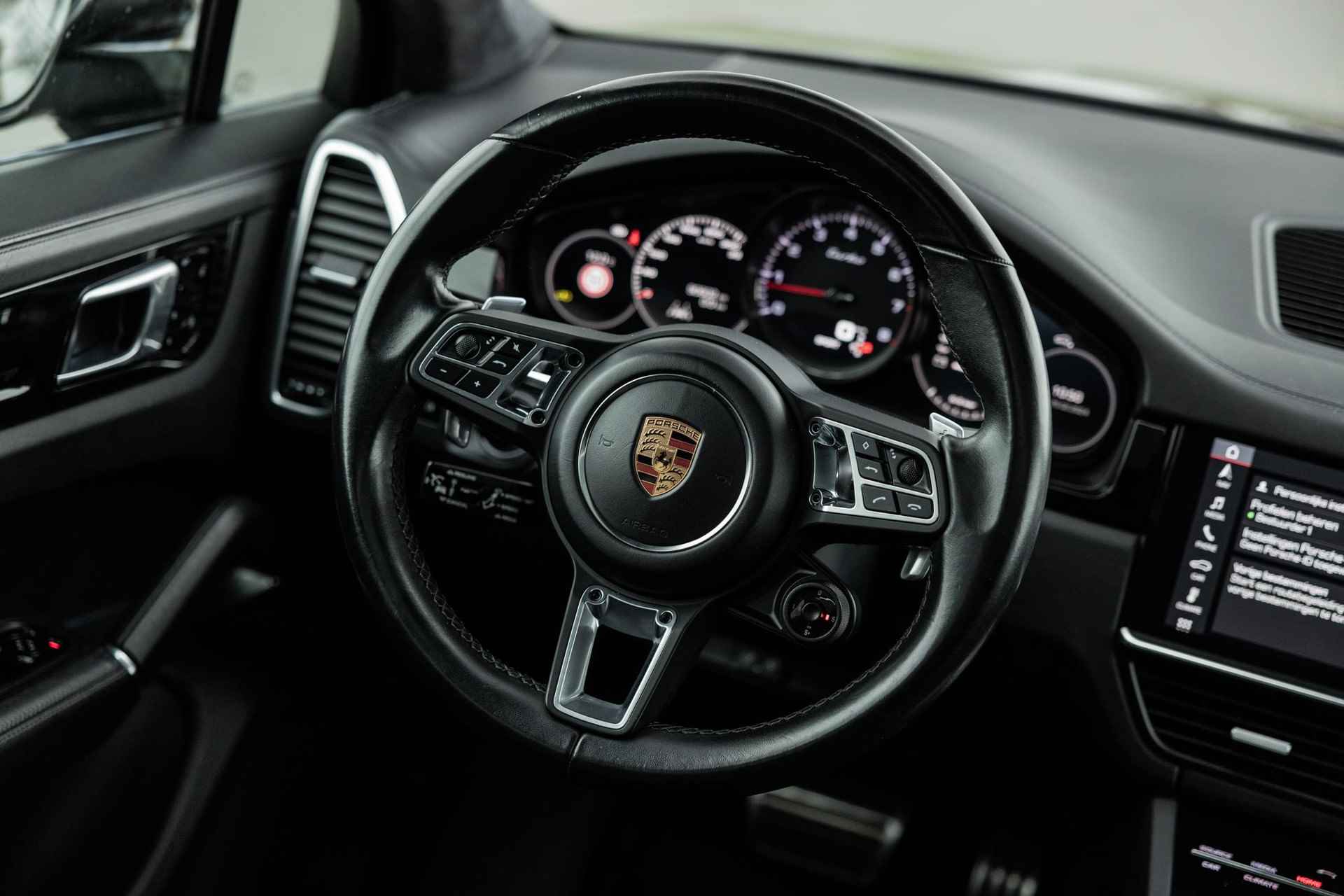 Porsche Cayenne 4.0 Turbo | Sport Chrono | Adaptieve CruiseControl | Adaptieve Sportstoelen + Memory | Exterieur Pakket | Matrix LED + PDLS+ | Panoramadak | Nachtzicht | PDCC Sport | Softclose | - 9/63