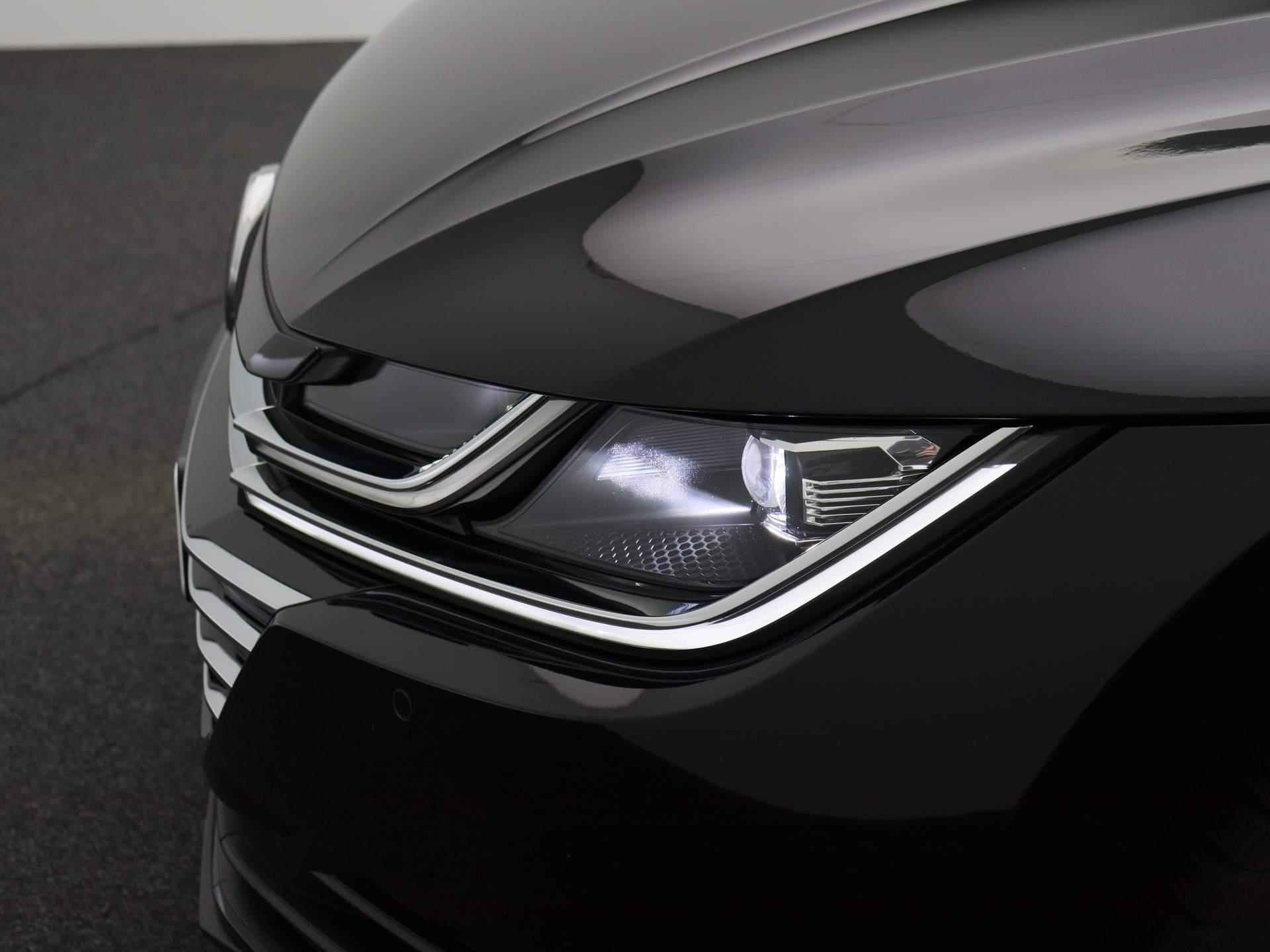 Volkswagen Arteon 2.0 TDI | ACHTERUITRIJCAMERA | NAVIGATIE | LED VERLICHTING | NAVIGATIE | APPLE CARPLAY | ANDROID AUTO | CLIMATE CONROL | - 16/36