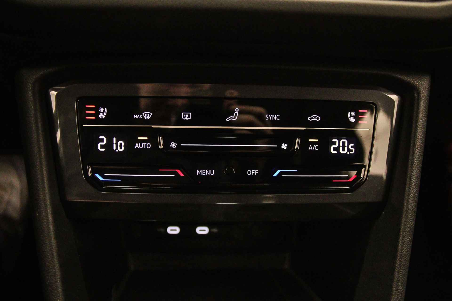Volkswagen Tiguan Allspace R-Line 7p. 1.5 TSI 150pk DSG Automaat Trekhaak, Lederen bekleding, Panoramadak, Adaptive cruise control, 3e zitrij, Achteruitrijcamera, Navigatie, LED matrix koplampen, Elektrische achterklep - 21/48