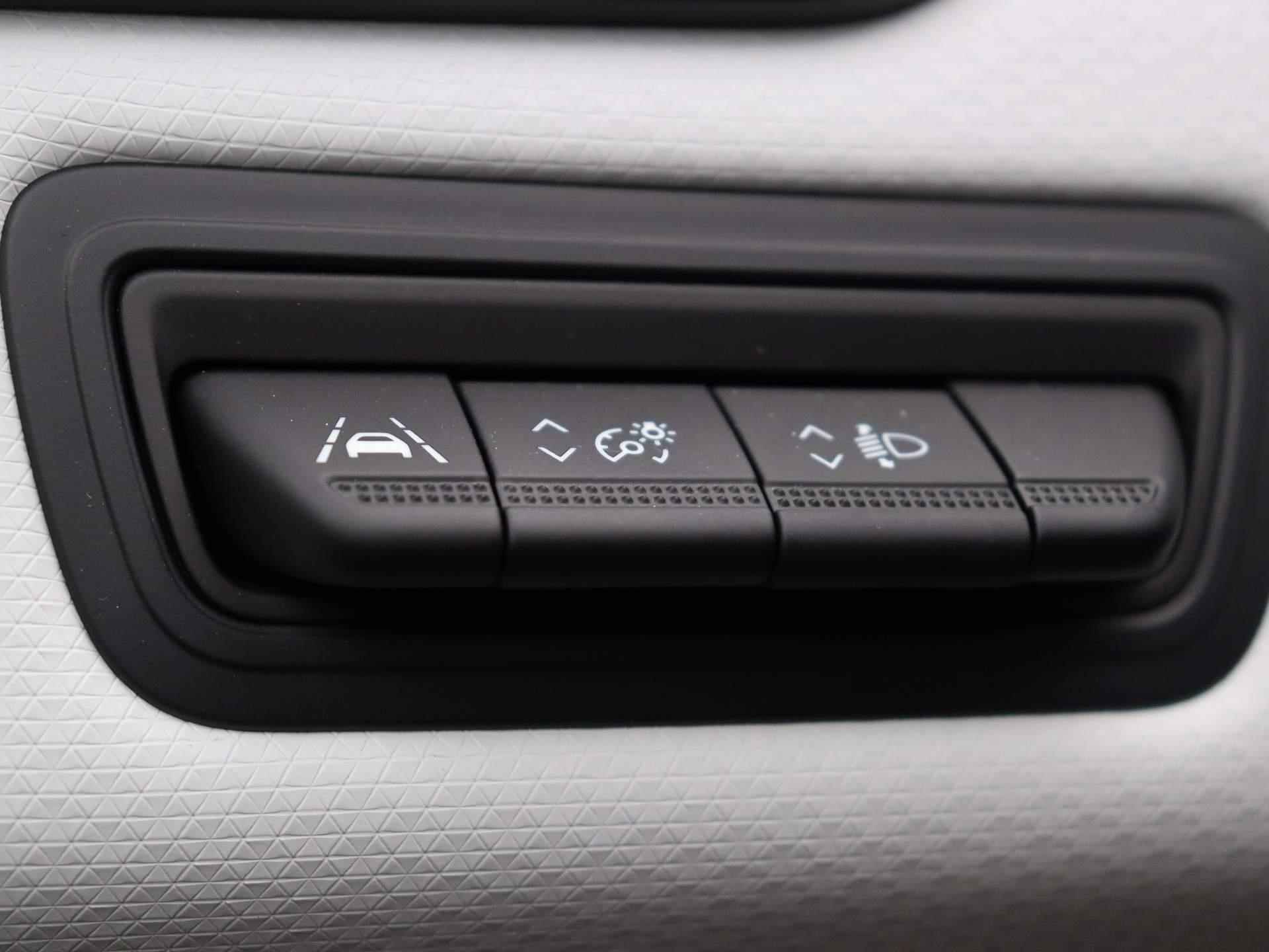Renault Clio TCe 90pk Techno | Achteruitrijcamera | Parkeersensoren achter | Apple Carplay / Android Auto | - 17/40