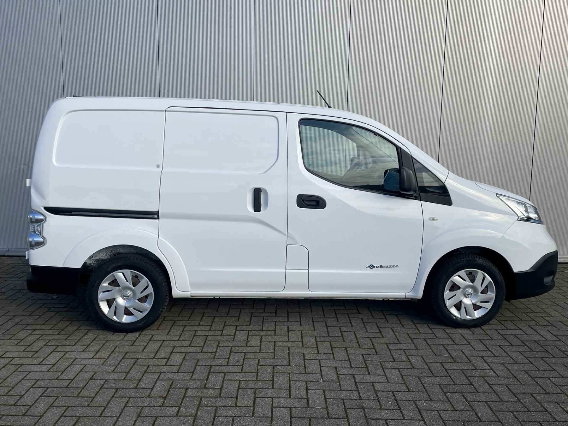 Nissan E-NV200 Business 24 KW Navigatie, Climate Control, Cruise Control, Achteruitrijcamera, Stoel/Stuurverwarming - 2/22