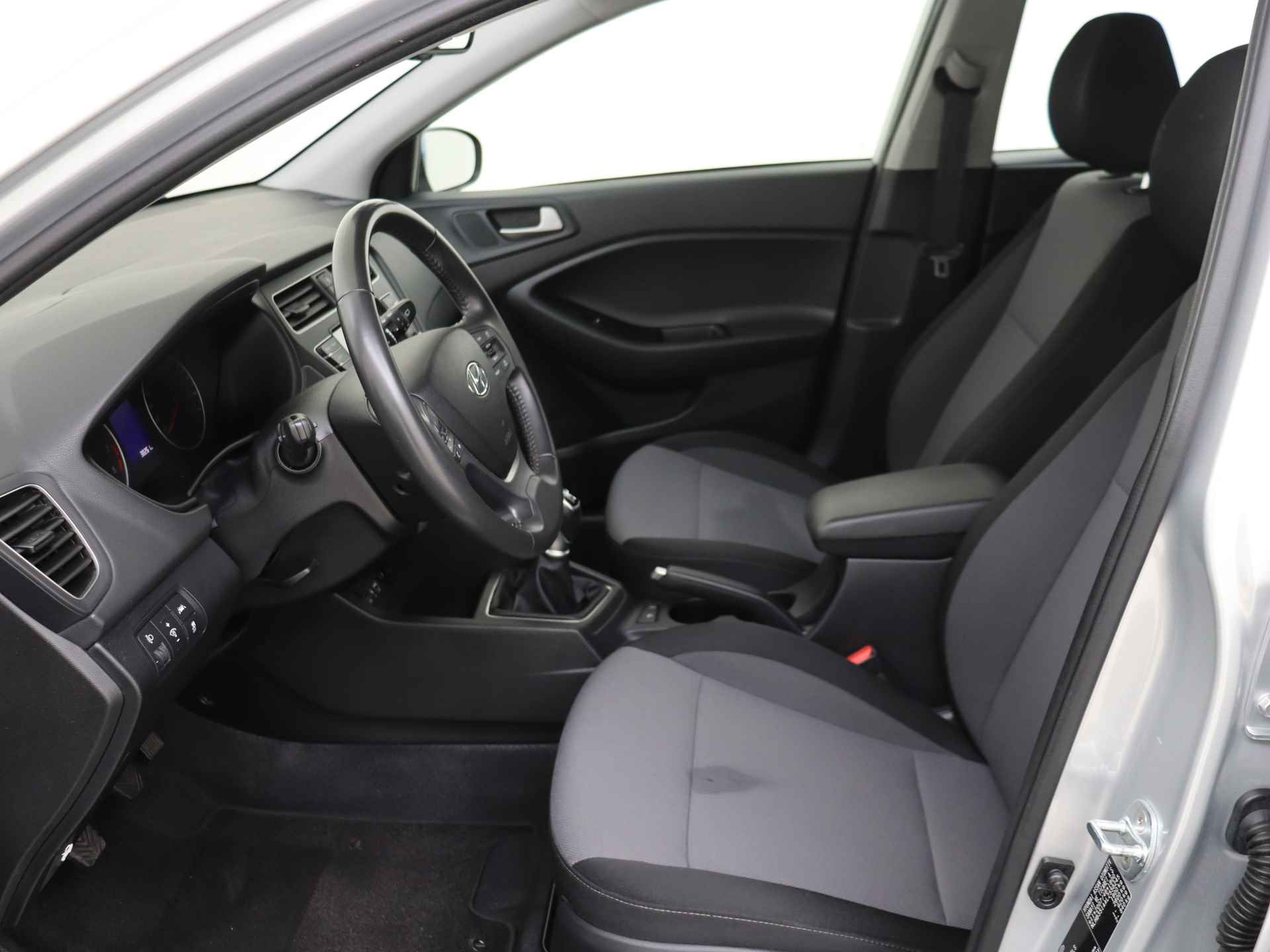 Hyundai i20 1.0 T-GDI Comfort 5 deurs | Climate Control - 10/30