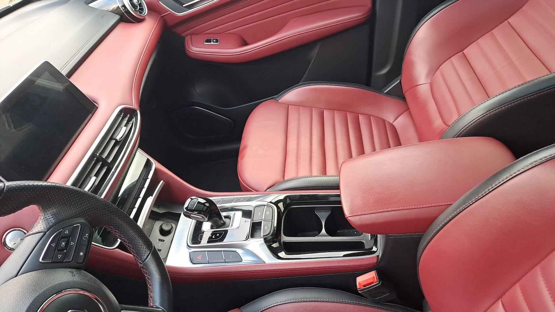 MG EHS 1.5 TGDI Luxury | Panoramisch schuifkanteldak | Rood interieur | Elektrische achterklep - 3/5