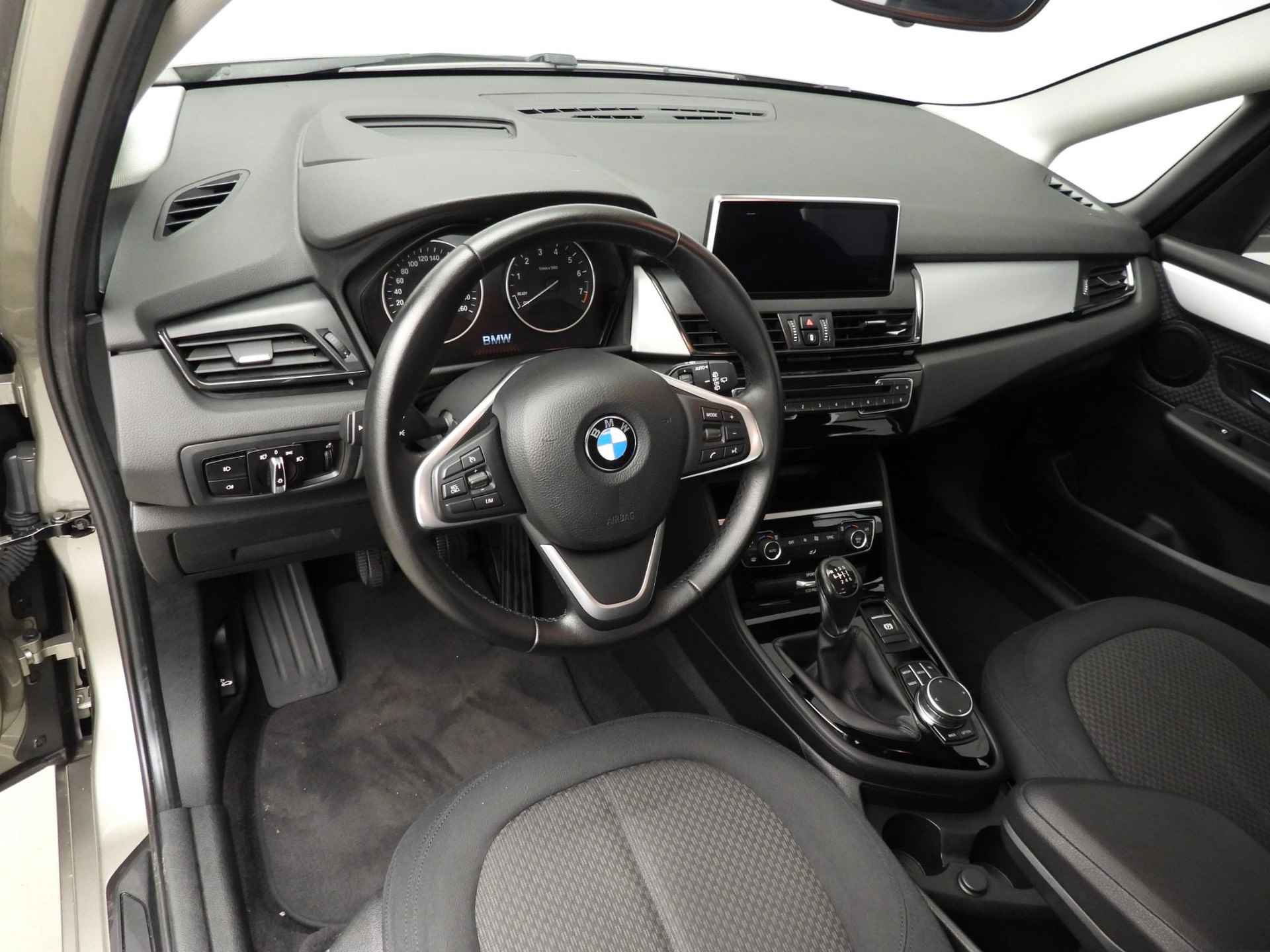 BMW 2 Serie Active Tourer 218i Centennial High Executive | Head-Up | Alu velgen 18" | Stoelverwarming | Stoelen elektrisch - 6/45