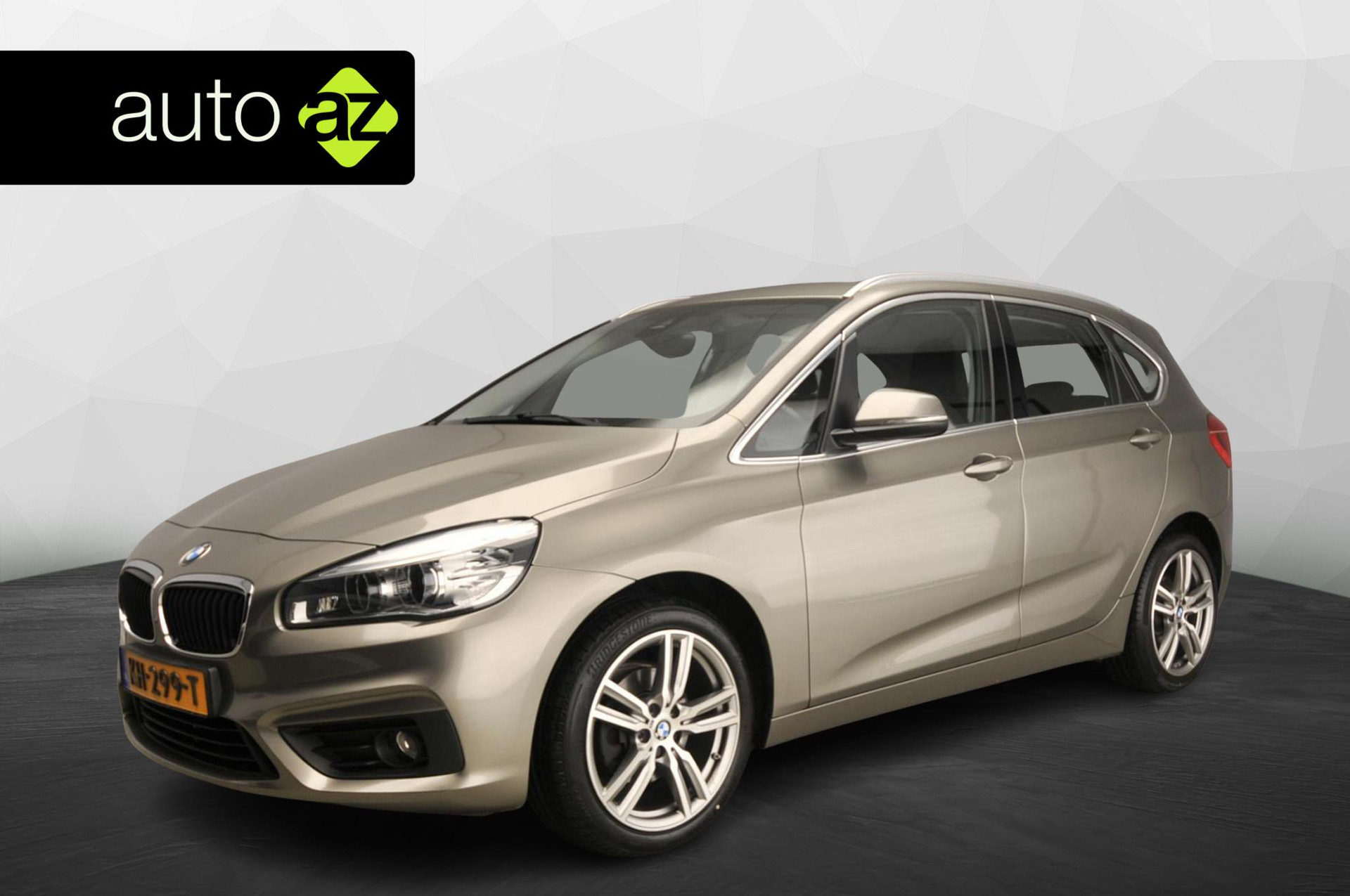 BMW 2 Serie Active Tourer 218i Centennial High Executive | Head-Up | Alu velgen 18" | Stoelverwarming | Stoelen elektrisch