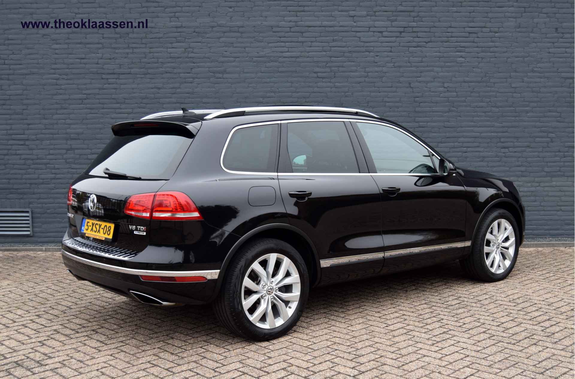 Volkswagen Touareg 3.0 TDI Highline Luchtvering 1e eigenaar dealer onderhouden NAP - 8/58