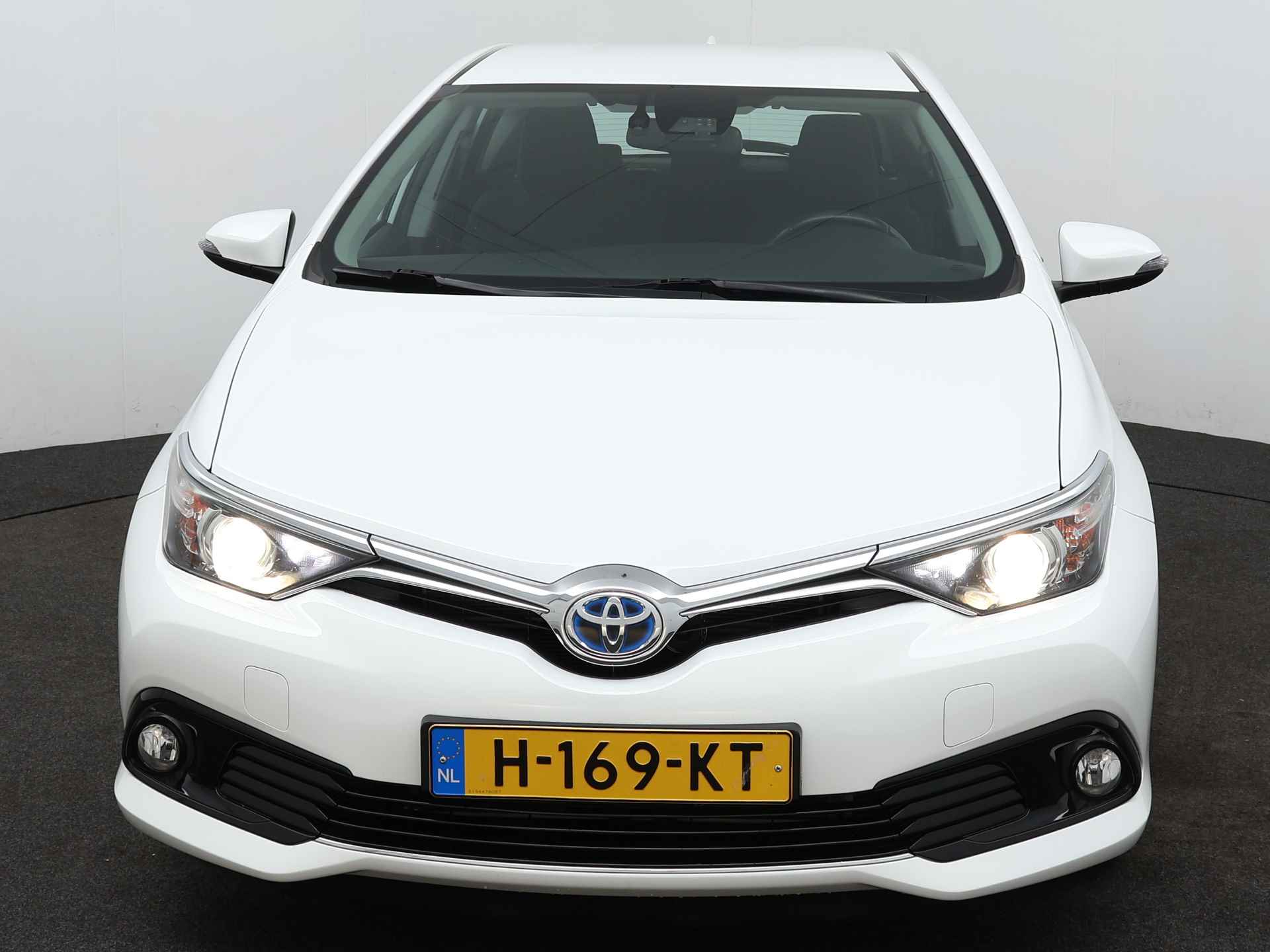 Toyota Auris 1.8 Hybrid Energy Limited | Camera | Climate Control | Cruise Control | LM velgen | * - 26/40