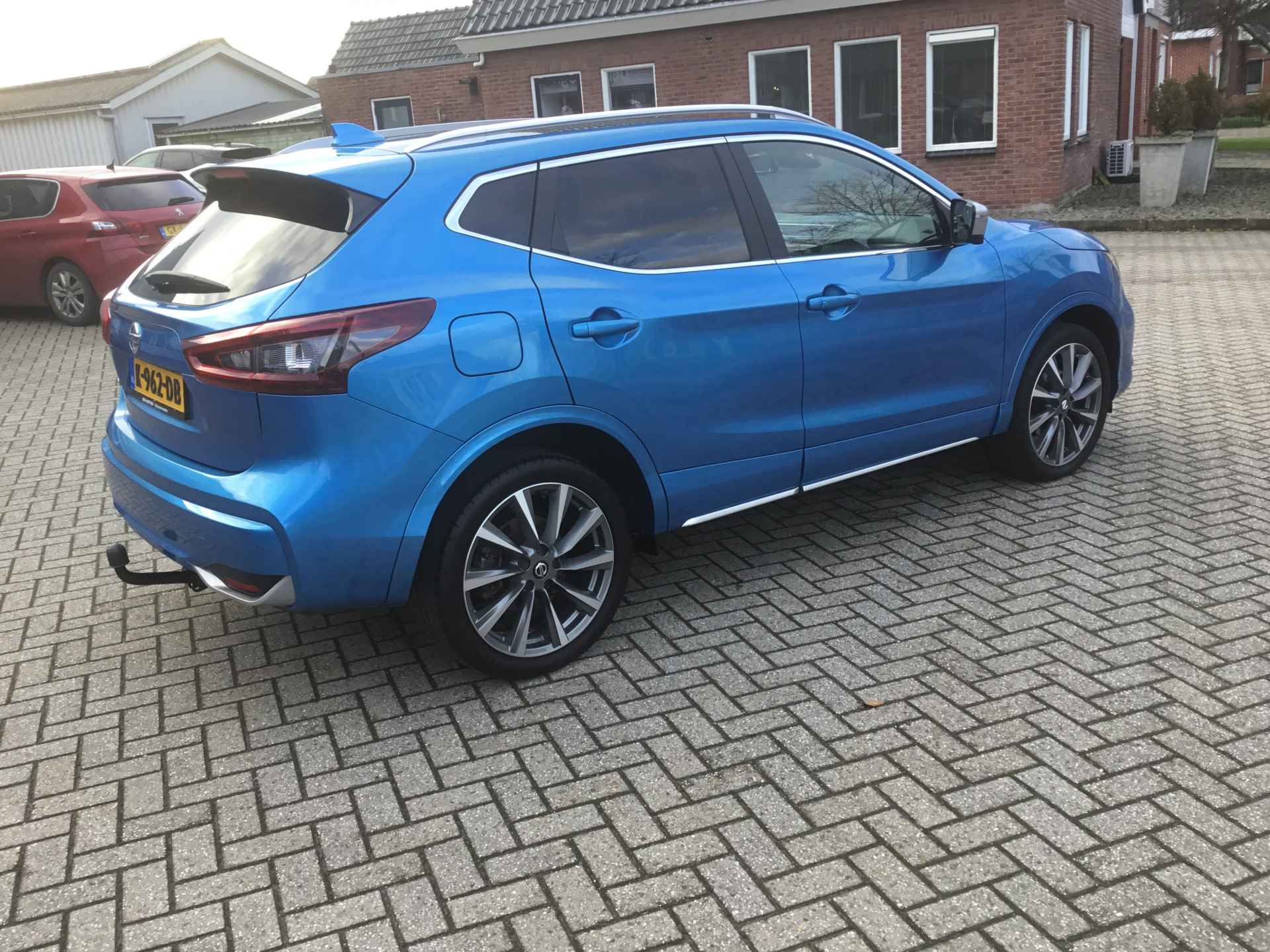 Nissan QASHQAI 1.3 DIG-T 160 DCT Tekna + Dynamic Pack - 5/37