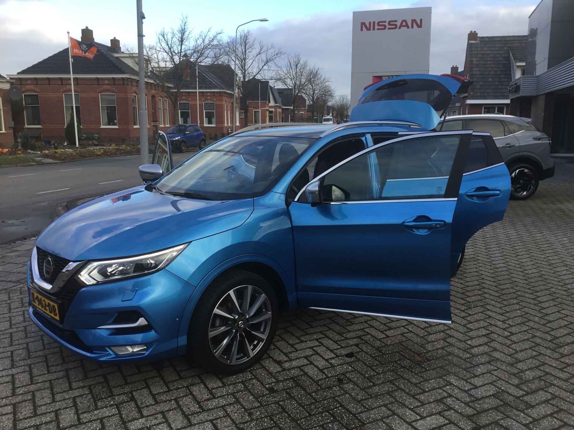 Nissan QASHQAI 1.3 DIG-T 160 DCT Tekna + Dynamic Pack - 30/37