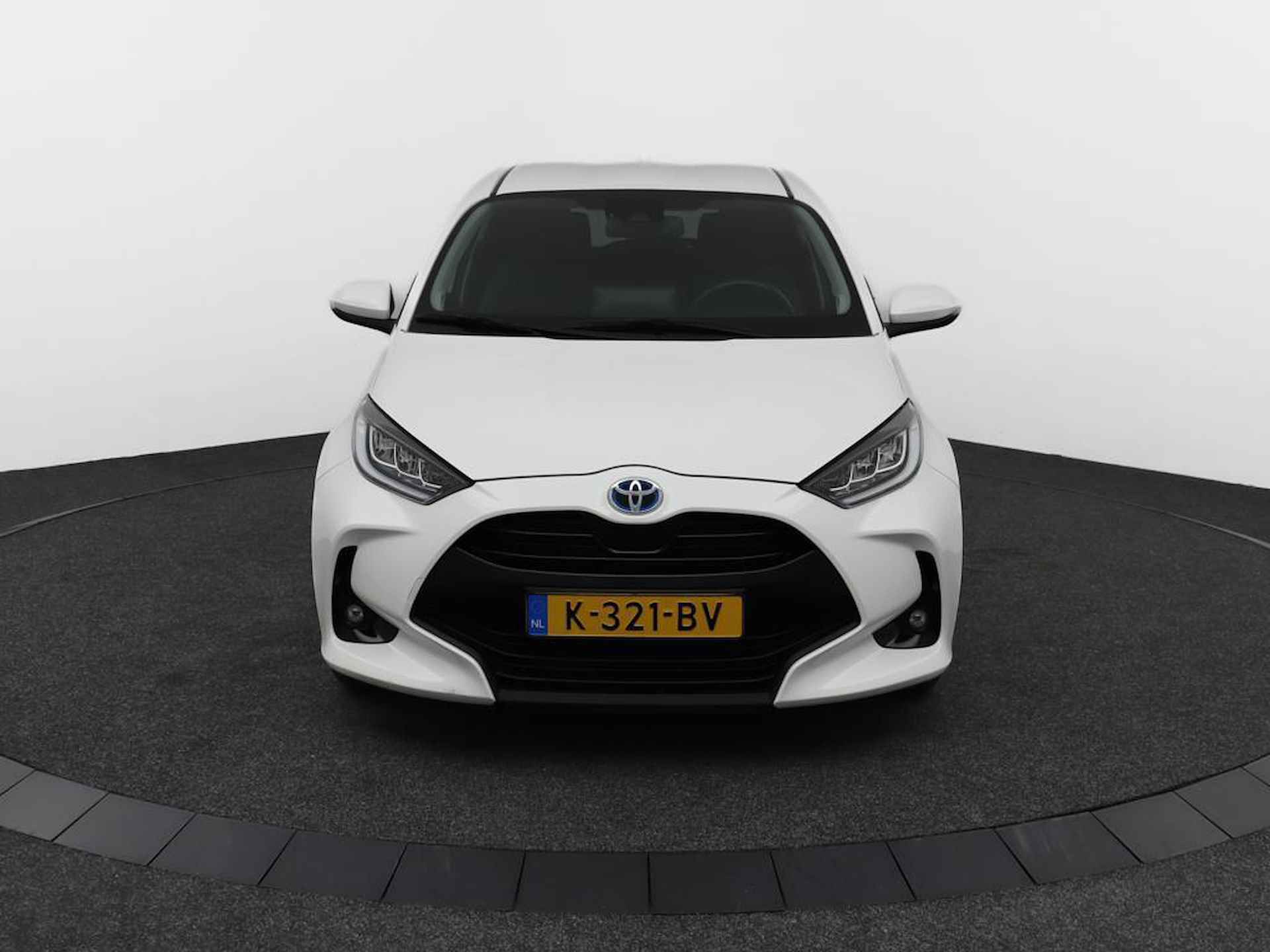 Toyota Yaris 1.5 Hybrid Style | Navigatie | Stoelverwarming | Keyless entry en start | Parkeercamera | - 16/47