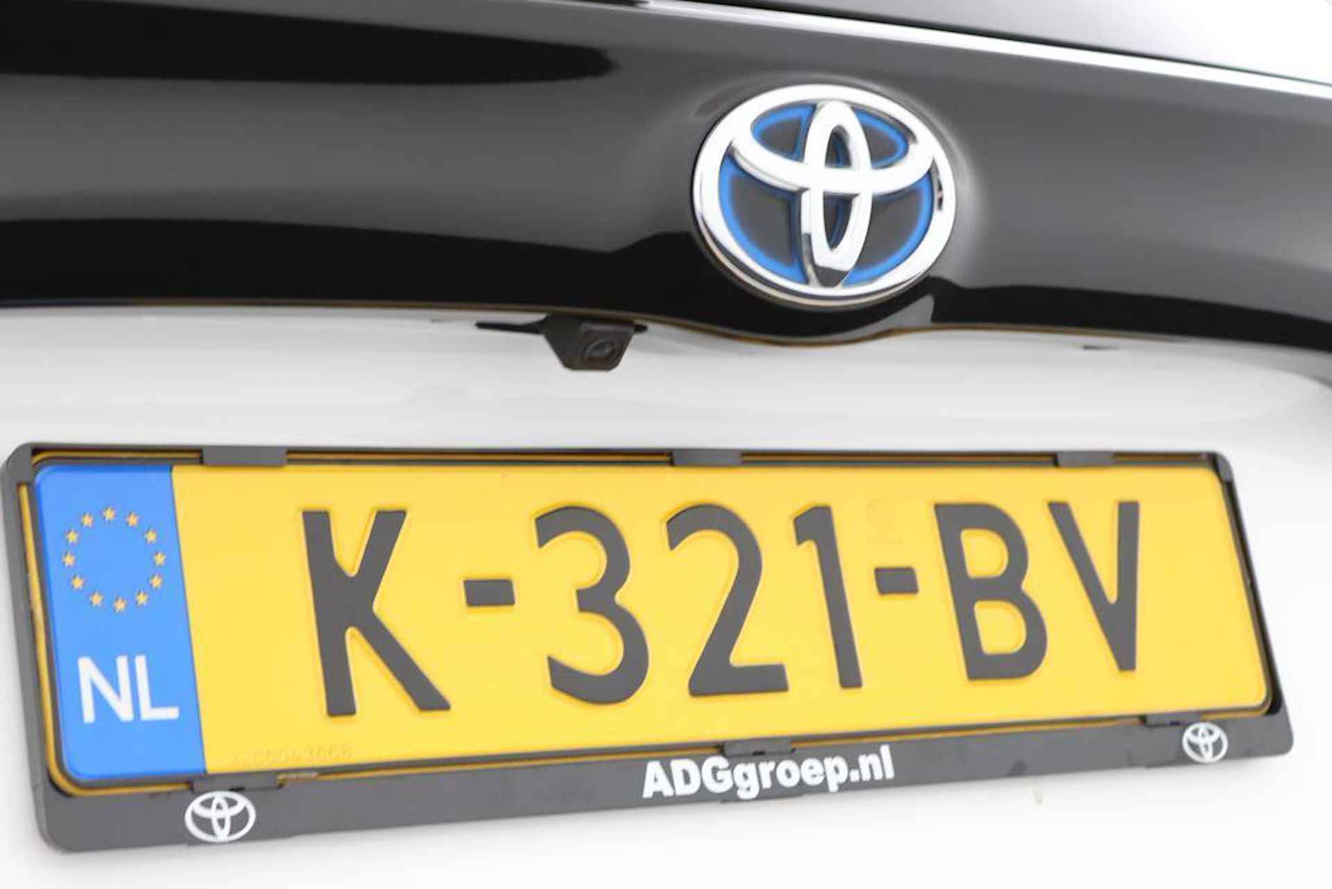 Toyota Yaris 1.5 Hybrid Style | Navigatie | Stoelverwarming | Keyless entry en start | Parkeercamera | - 39/47