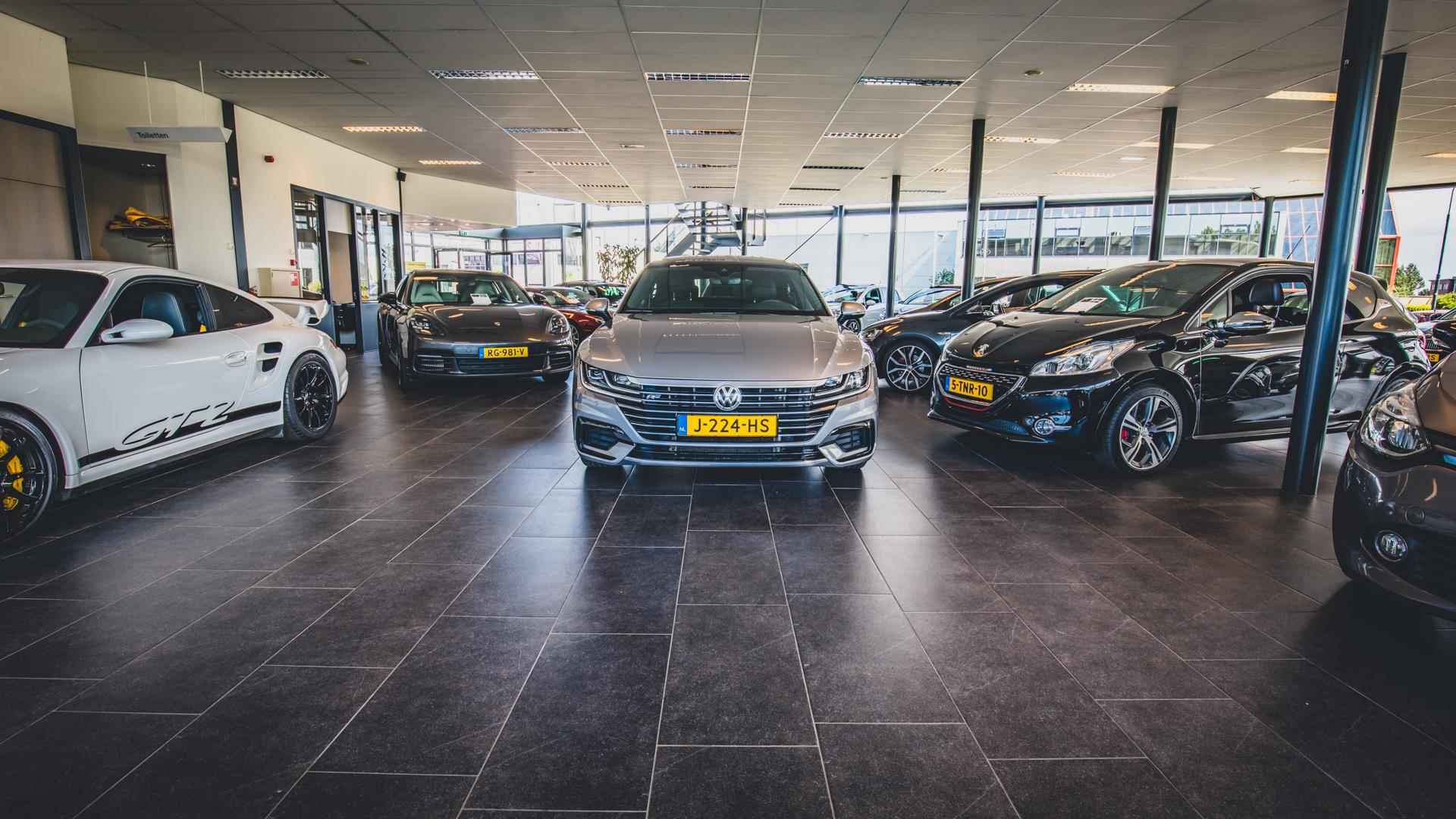 Renault Talisman Estate 1.6 TCe Intens / Automaat / Bose / Trekhaak / Panoramadak / Winter Pakket - 38/43