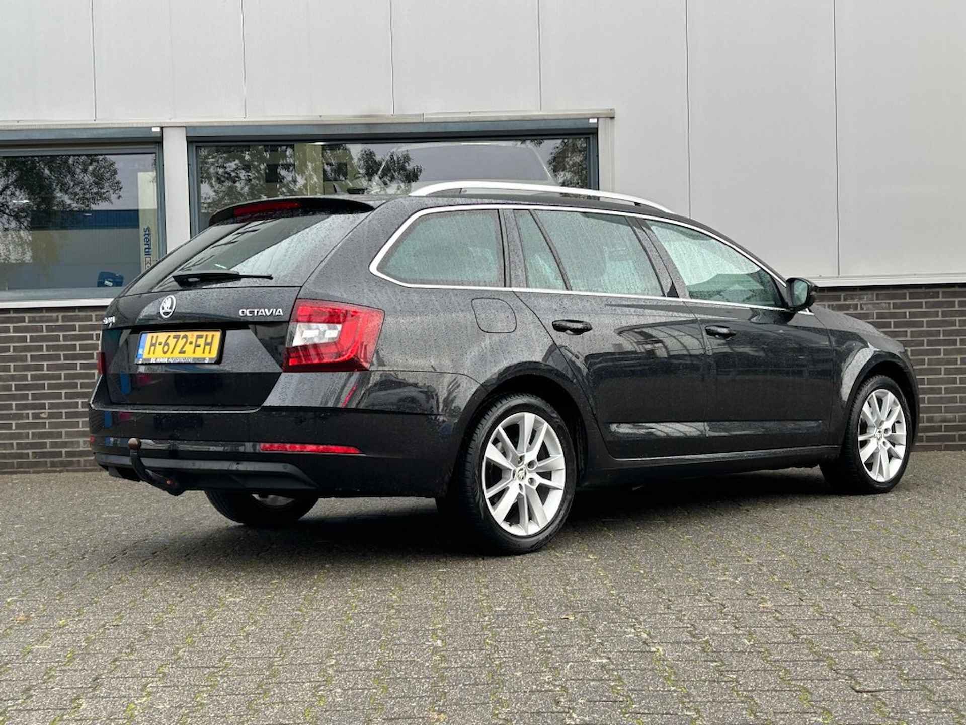 SKODA Octavia 1.5 TSI Greentech Ambition Automaat - Stoelverwarm. - Navigatie - 5/25