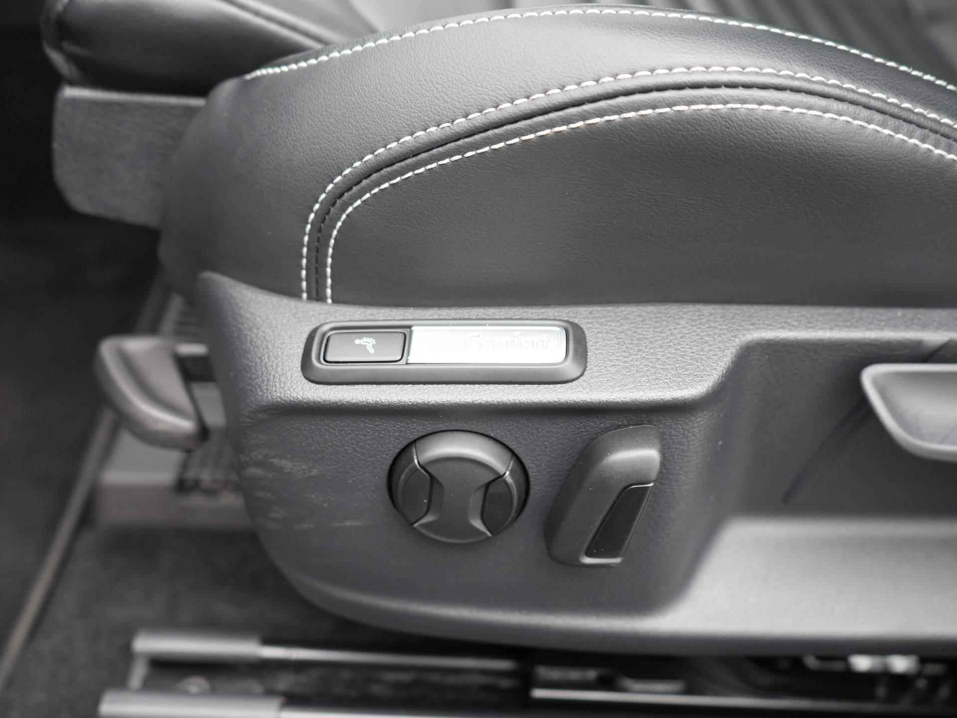 Volkswagen Passat Variant 1.4 TSI PHEV GTE Business Leder / Head-Up Display / Adaptive cruise / Achteruitrijcamera / 360 graden camera - 39/55