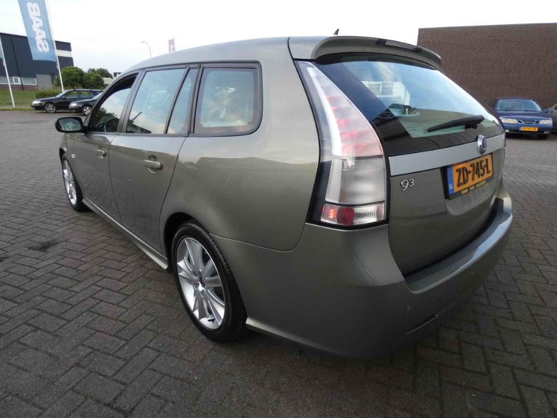 Saab 9-3 Sport Estate 2.0 T Vector Automaat 1 JAAR BOVAG GARANTIE - 5/26