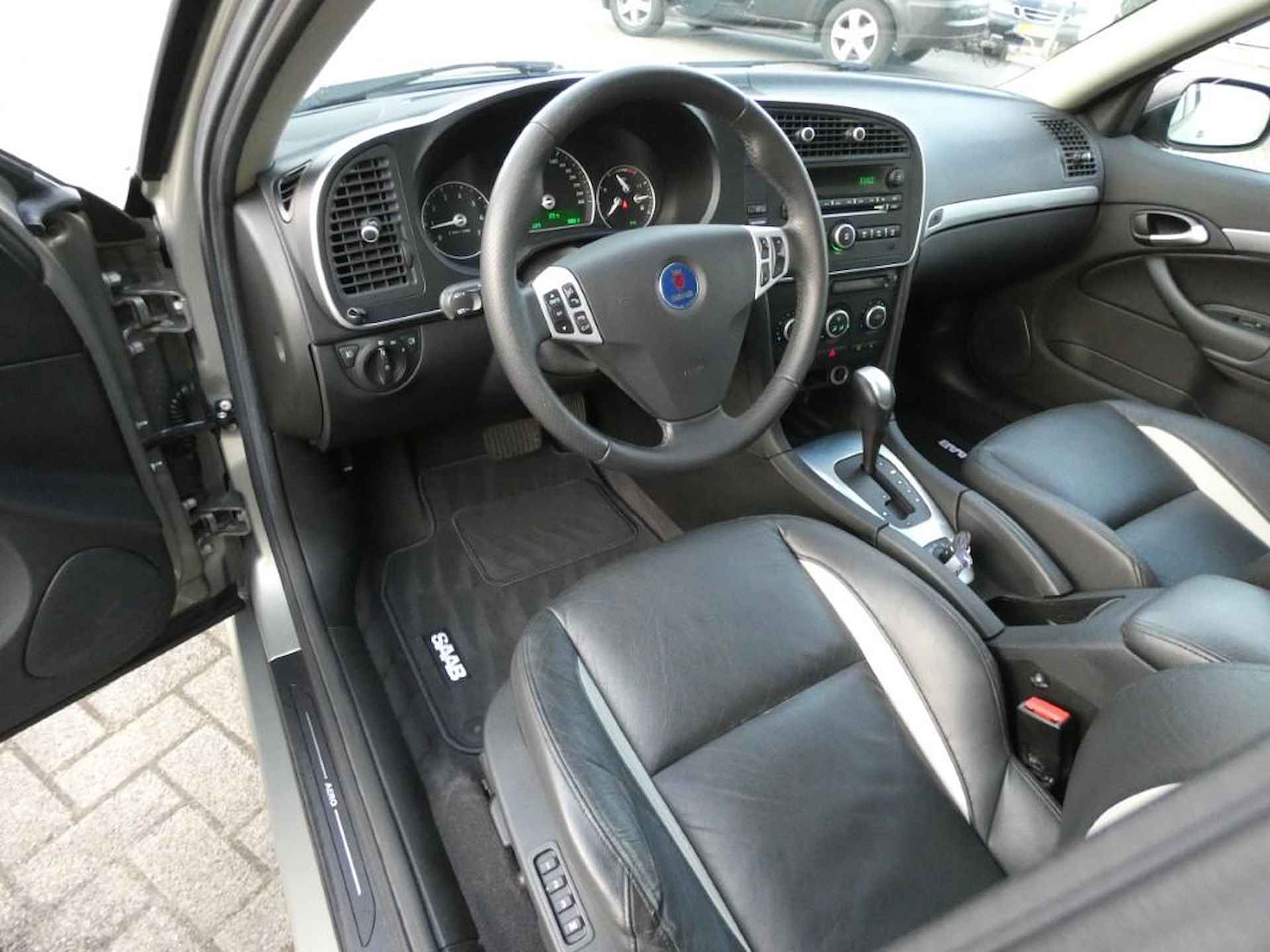 Saab 9-3 Sport Estate 2.0 T Vector Automaat 1 JAAR BOVAG GARANTIE - 13/26