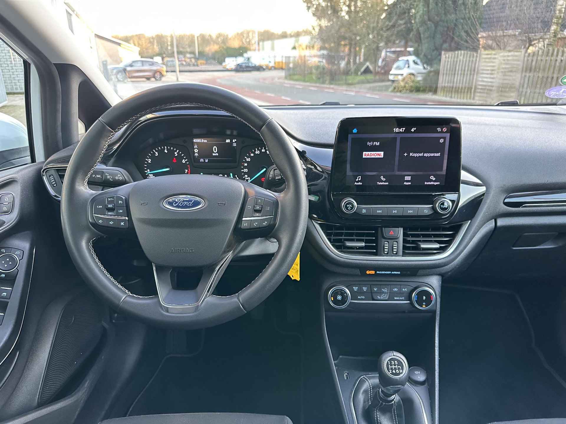 Ford Fiesta 1.0 EcoBoost Hybrid Titanium - 5/26