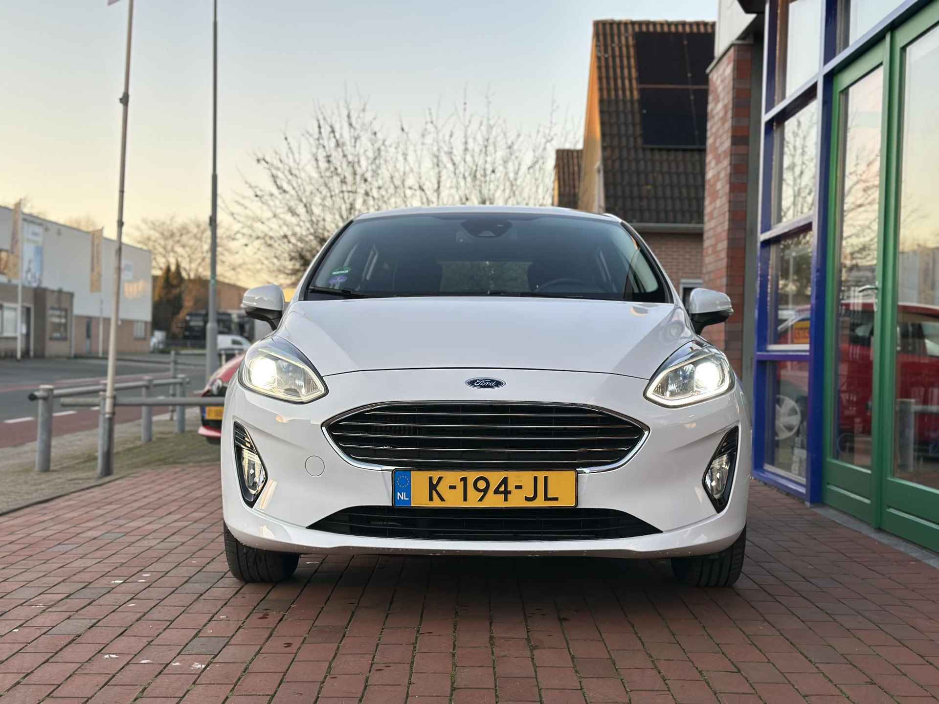 Ford Fiesta 1.0 EcoBoost Hybrid Titanium - 8/26