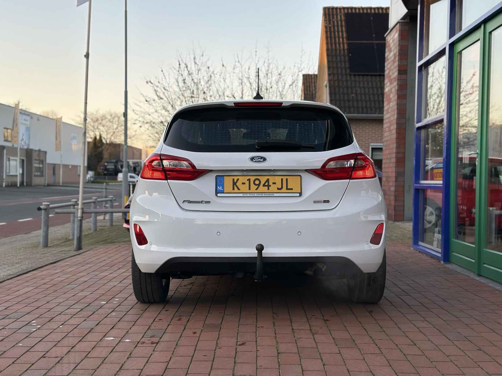 Ford Fiesta 1.0 EcoBoost Hybrid Titanium - 19/26