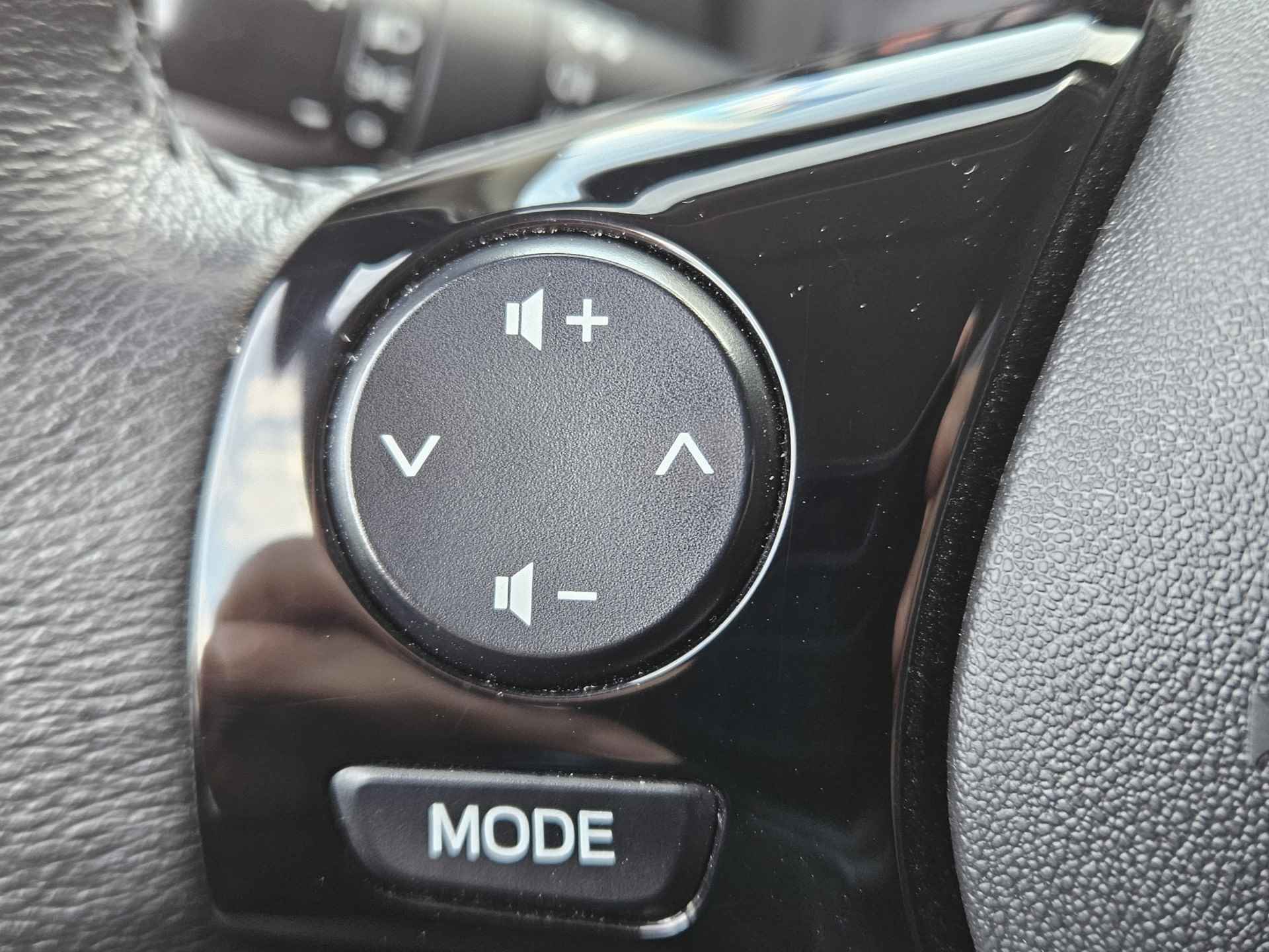 Peugeot 108 1.0 e-VTi Active Airco | Bluetooth | Donker Glas | Elektrisch verstelbare Spiegels - 25/30