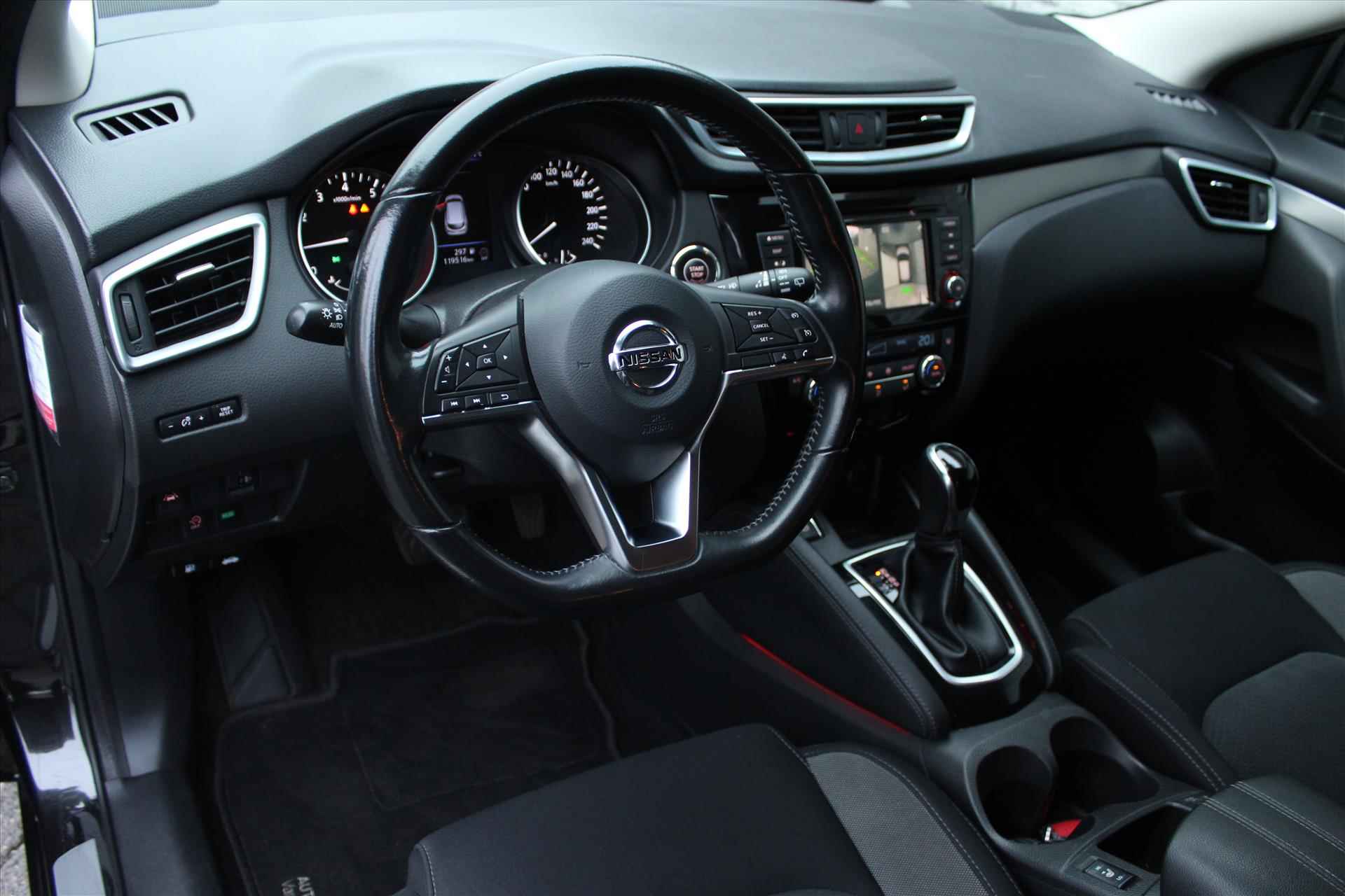 Nissan Qashqai 1.3 DIG-T 160pk DCT N-Connecta | Trekhaak | Camera | Stoelverwarming | PDC | NAVI | Cruise | Keyless | LED | Climatronic - 4/32