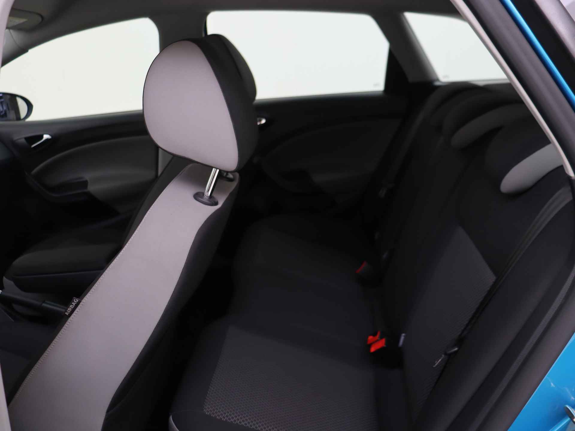 SEAT Ibiza ST 1.0 EcoTSI Style Connect 96 pk 5 deurs | Navigatie | Airco | Lichtmetalen velgen - 12/30