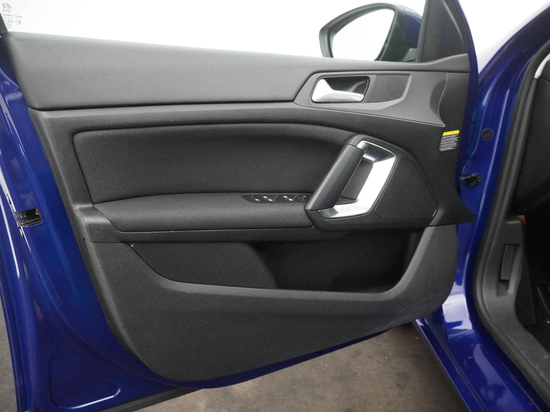 Peugeot 308 1.2 PureTech Allure - Airco - Cruise Control - Navigatie - Dimmende binnenspiegel - Led dagrijverlichting - 12 Maanden Bovag Garantie - 21/47