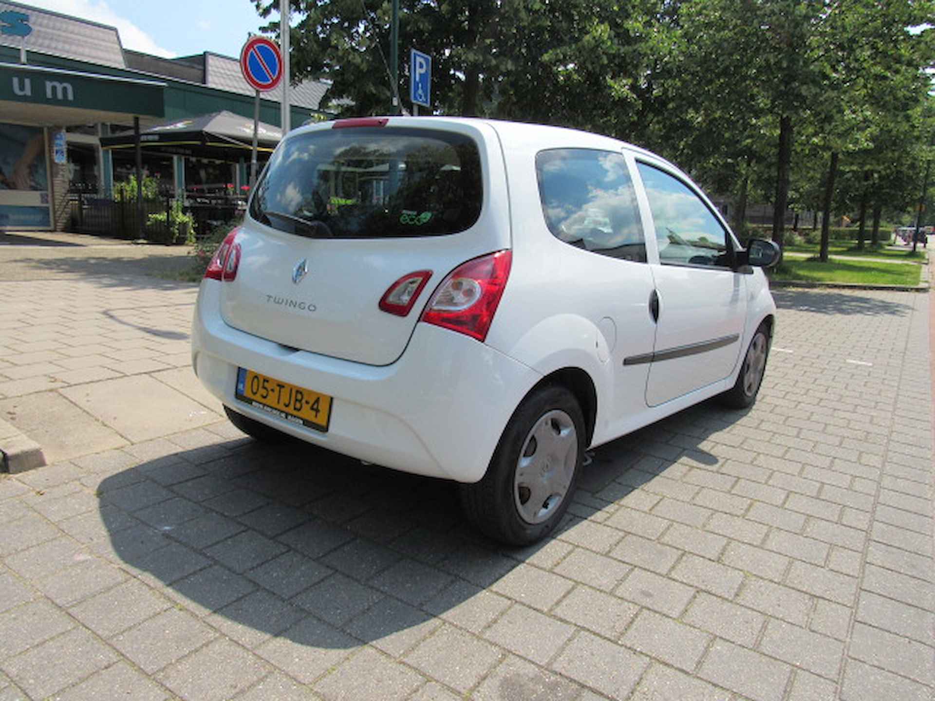 RENAULT Twingo 1.5 dCi 85pk ECO² Authentique - 4/13