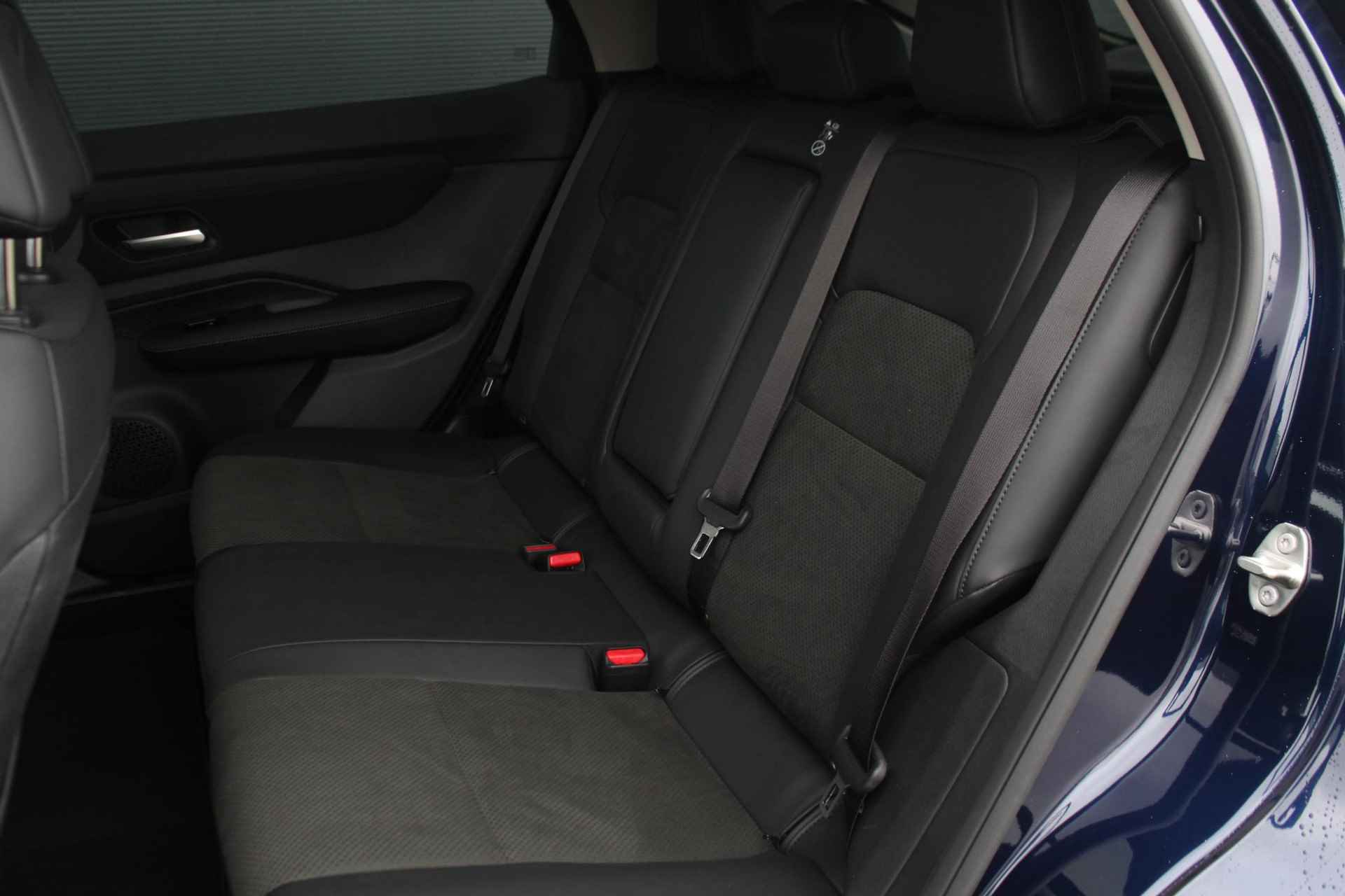 Nissan Ariya Evolve 91 kWh 240pk | Bose Audio | Draadloze Apple Carplay & Android Auto | Elektrisch Verstelbare Stoelen | Stoel/Stuurwiel Verwarming | - 22/45