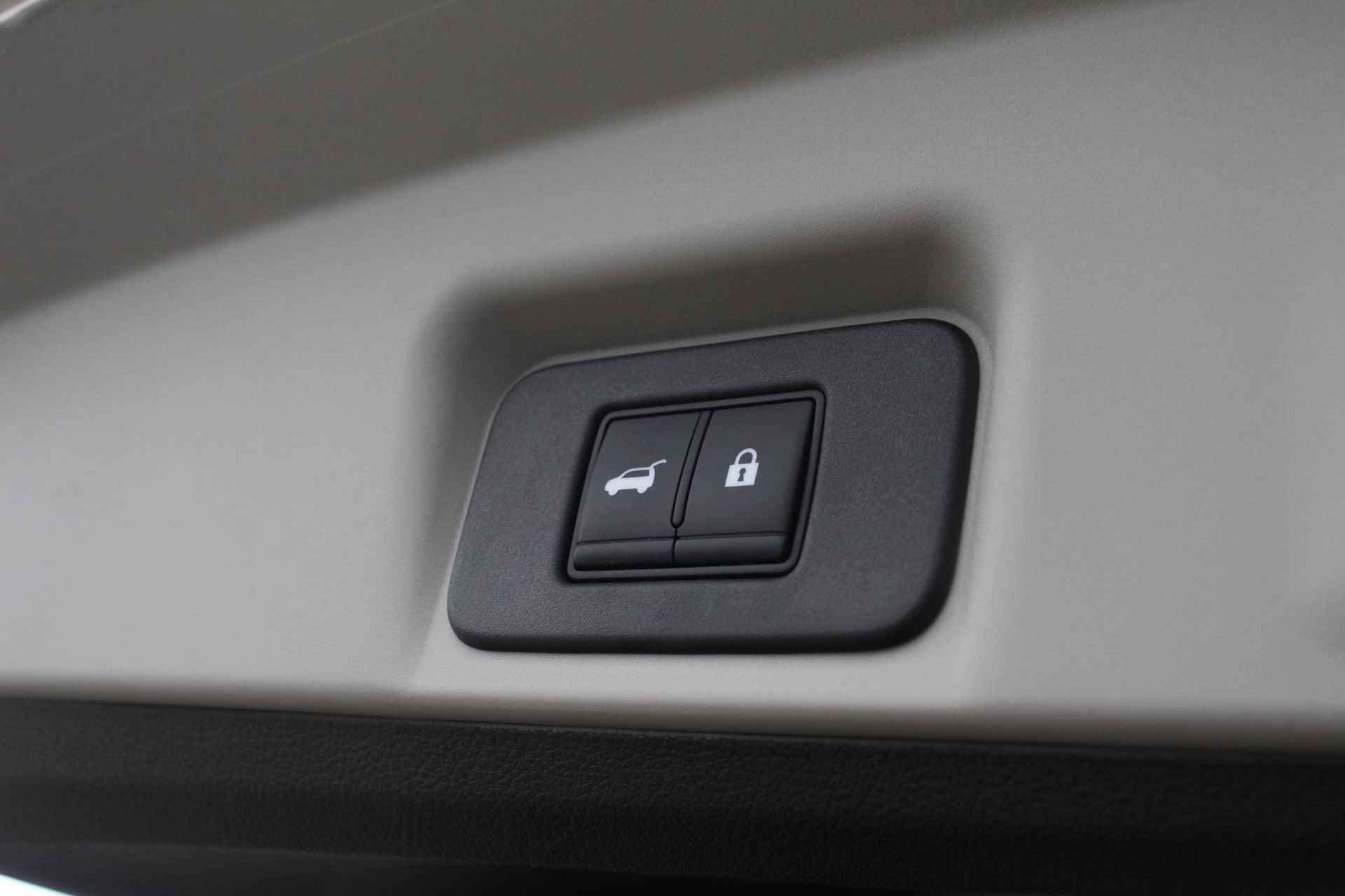 Nissan Ariya Evolve 91 kWh 240pk | Bose Audio | Draadloze Apple Carplay & Android Auto | Elektrisch Verstelbare Stoelen | Stoel/Stuurwiel Verwarming | - 25/45