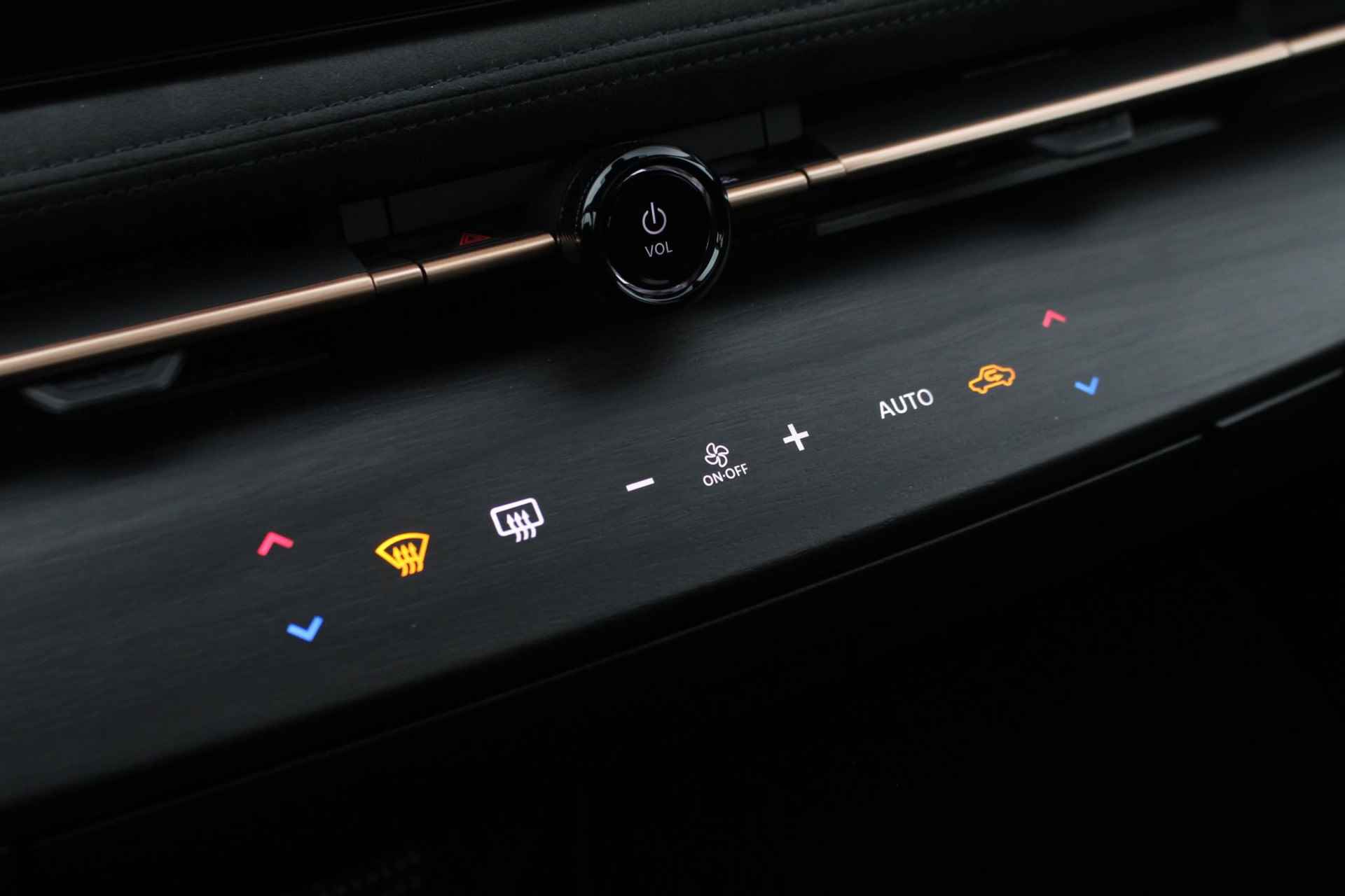 Nissan Ariya Evolve 91 kWh 240pk | Bose Audio | Draadloze Apple Carplay & Android Auto | Elektrisch Verstelbare Stoelen | Stoel/Stuurwiel Verwarming | - 34/45