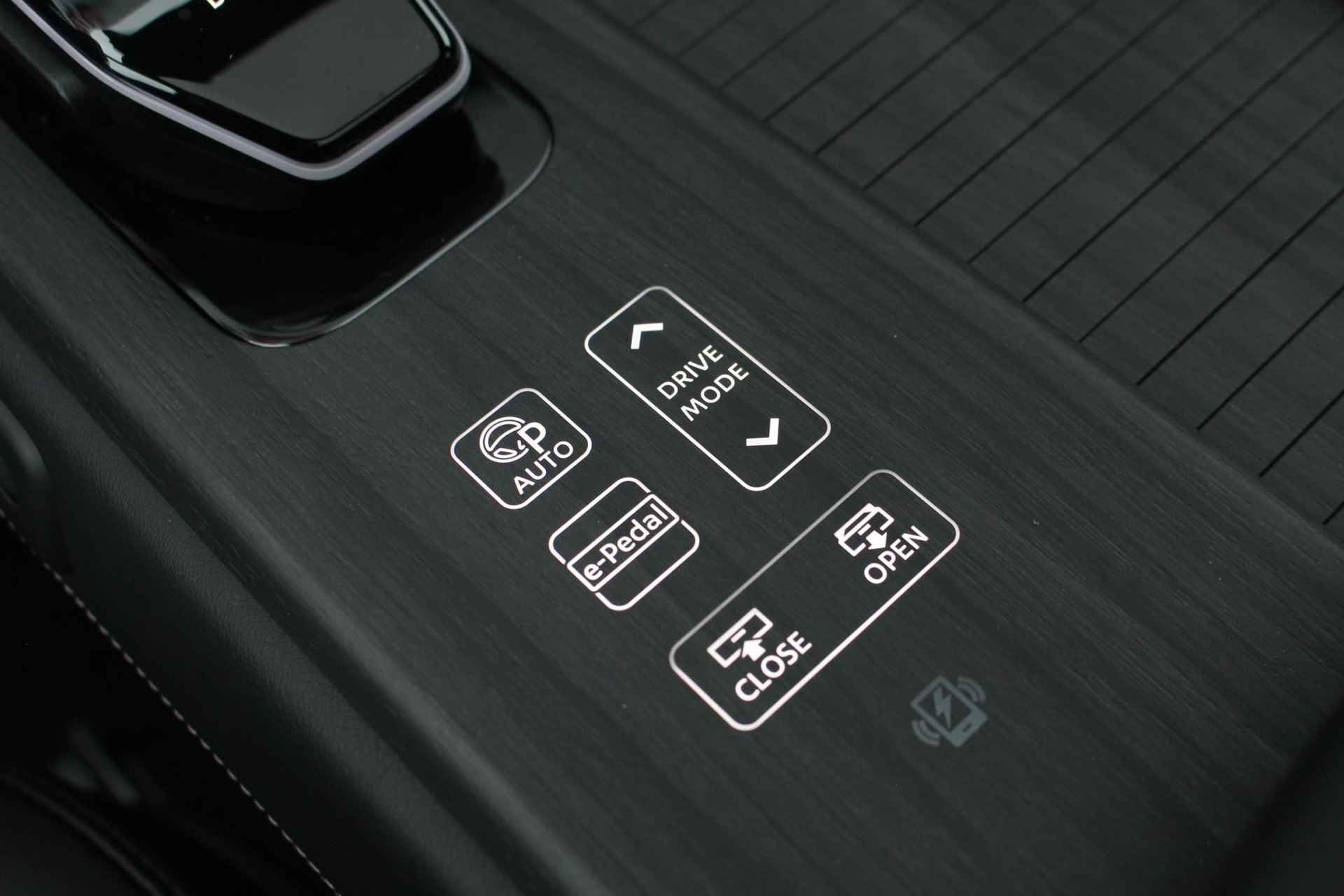 Nissan Ariya Evolve 91 kWh 240pk | Bose Audio | Draadloze Apple Carplay & Android Auto | Elektrisch Verstelbare Stoelen | Stoel/Stuurwiel Verwarming | - 36/45