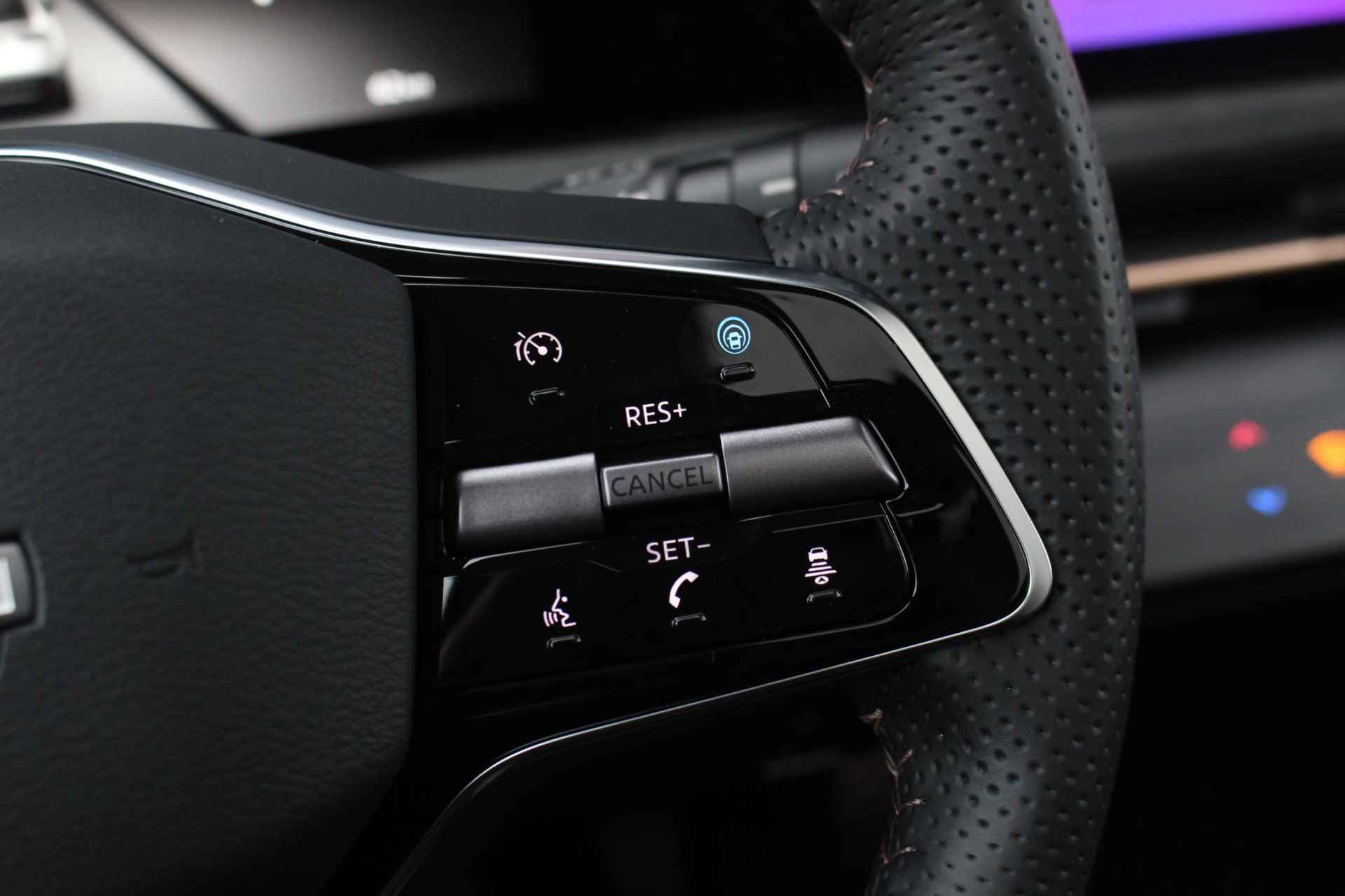 Nissan Ariya Evolve 91 kWh 240pk | Bose Audio | Draadloze Apple Carplay & Android Auto | Elektrisch Verstelbare Stoelen | Stoel/Stuurwiel Verwarming | - 41/45