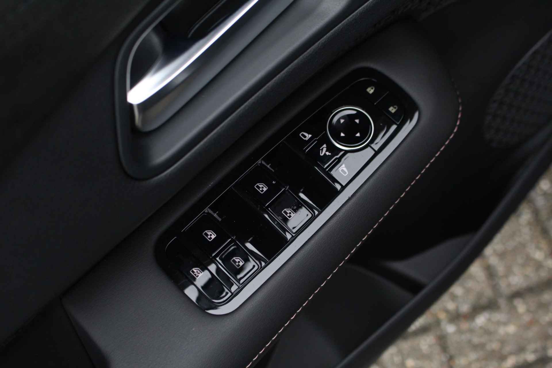 Nissan Ariya Evolve 91 kWh 240pk | Bose Audio | Draadloze Apple Carplay & Android Auto | Elektrisch Verstelbare Stoelen | Stoel/Stuurwiel Verwarming | - 44/45