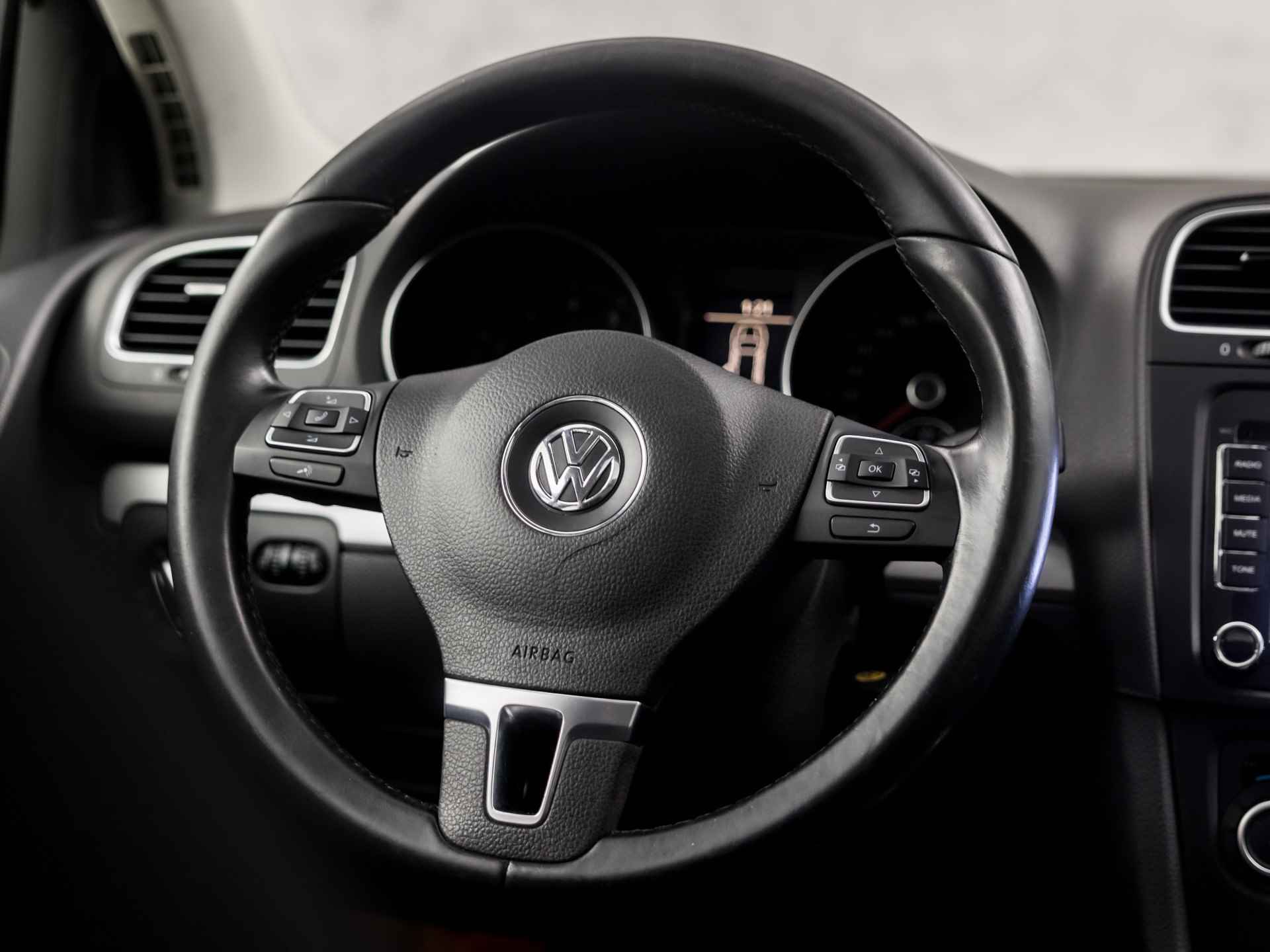 Volkswagen Golf 1.4 TSI Sportline 161Pk Automaat (YOUNGTIMER, SCHUIFDAK, NAVIGATIE, CLIMATE, STOELVERWARMING, ALCANTARA SPORTSTOELEN, NIEUWE APK, CRUISE, NIEUWSTAAT) - 16/30