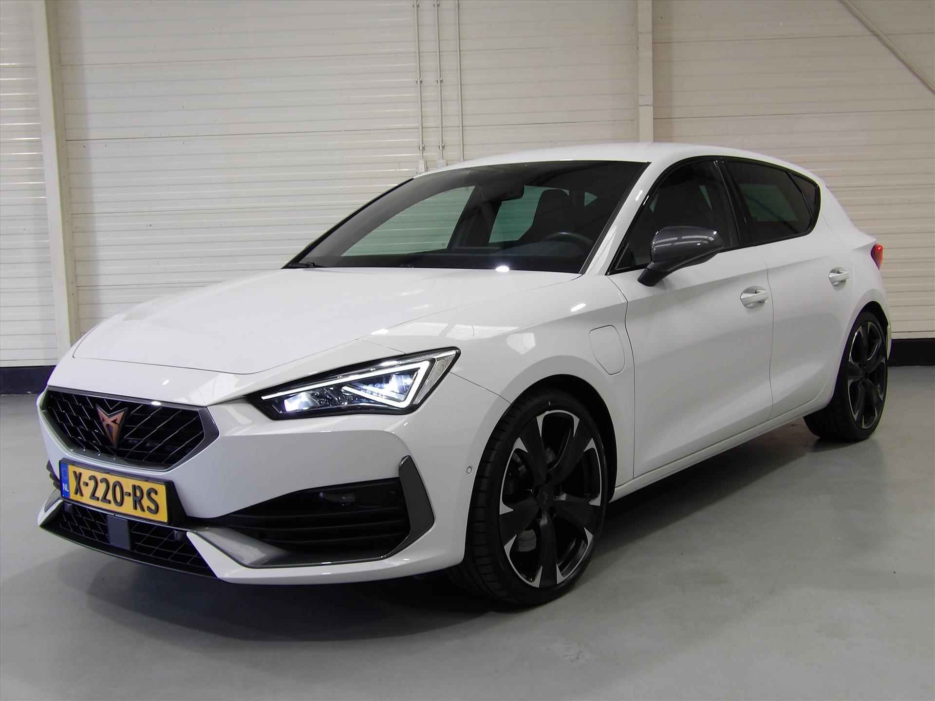 Cupra Leon 1.4 e-Hybrid 245pk DSG-6 Business - 2/51