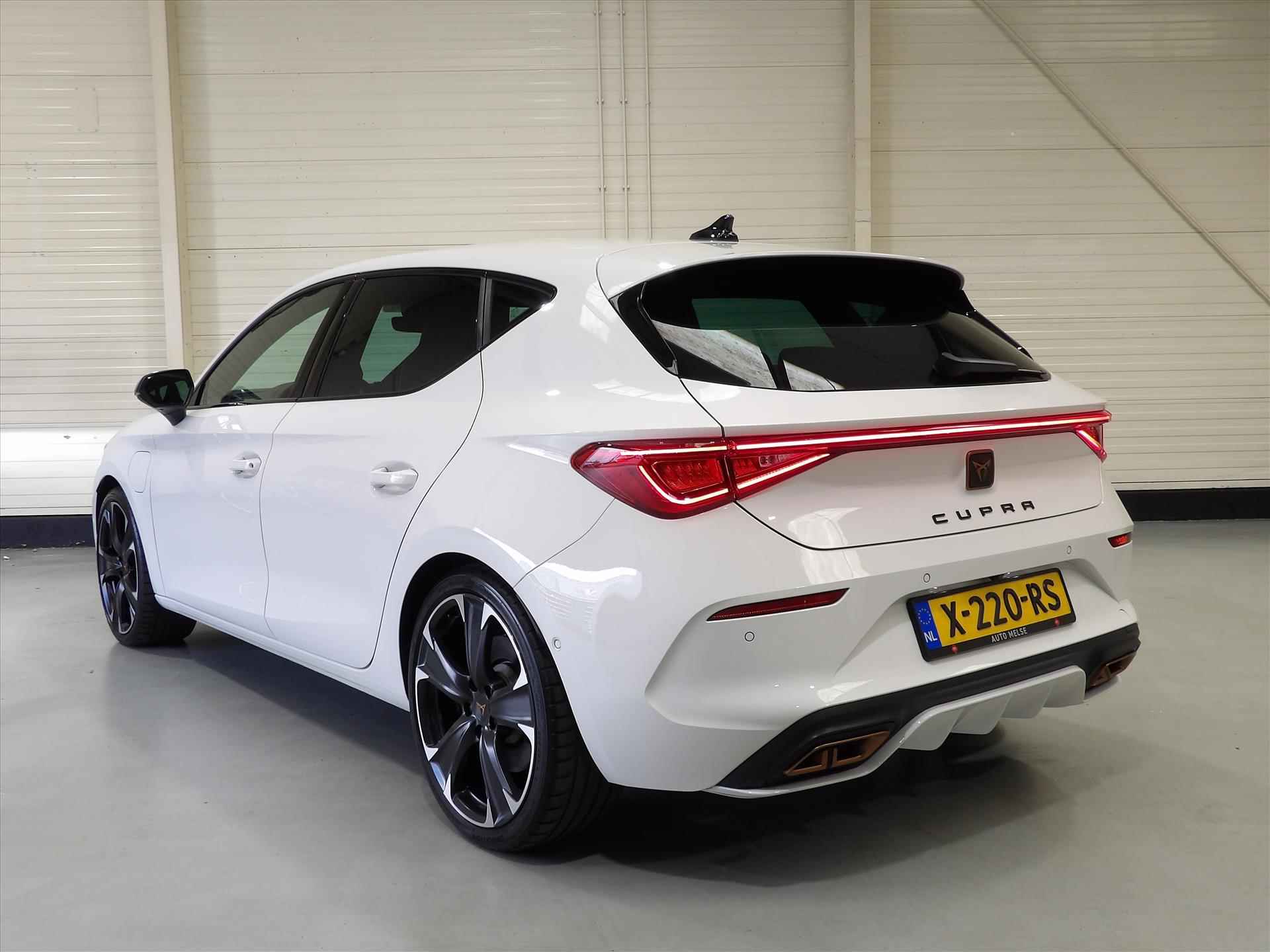 Cupra Leon 1.4 e-Hybrid 245pk DSG-6 Business - 9/51