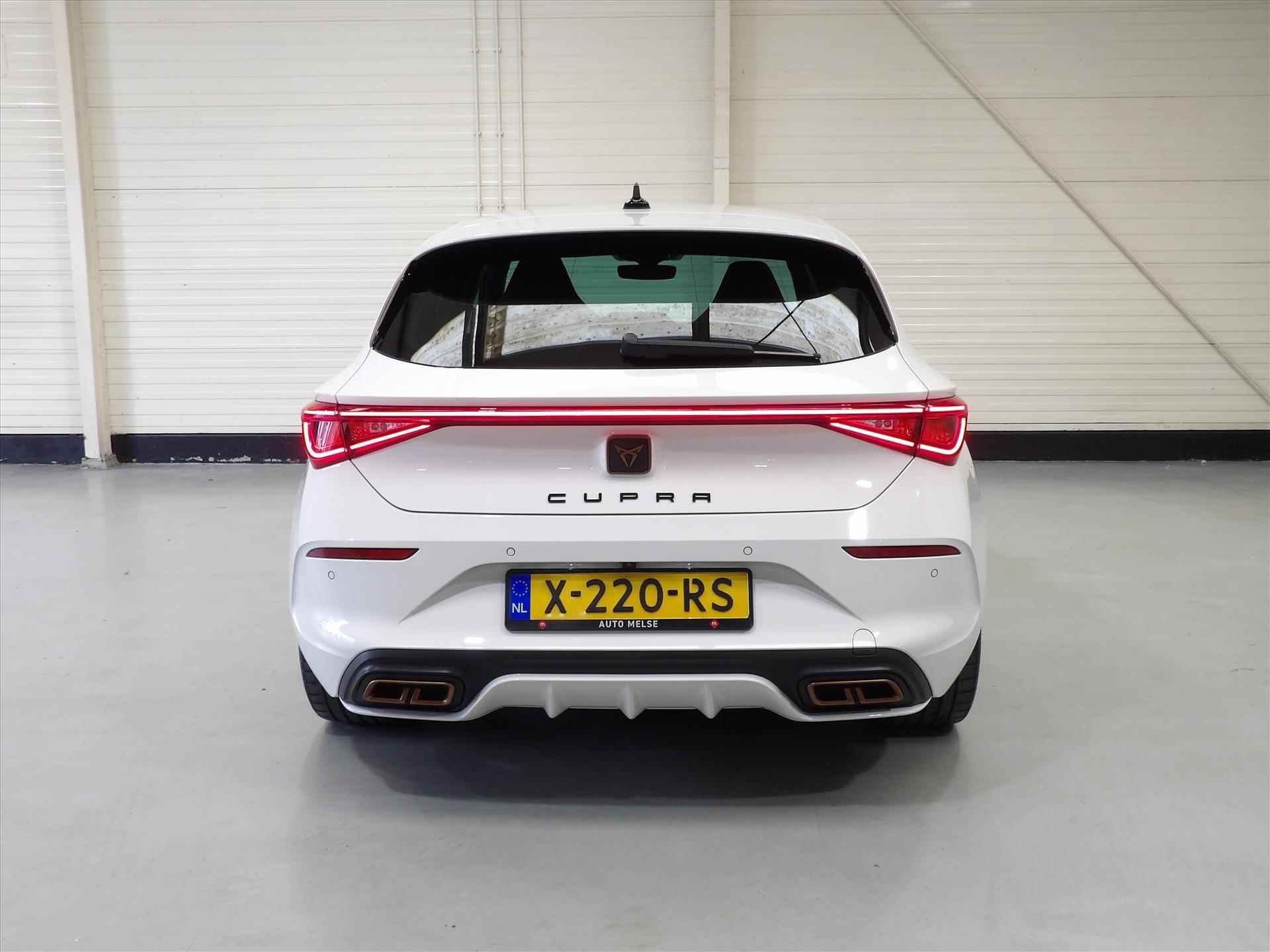 Cupra Leon 1.4 e-Hybrid 245pk DSG-6 Business - 10/51