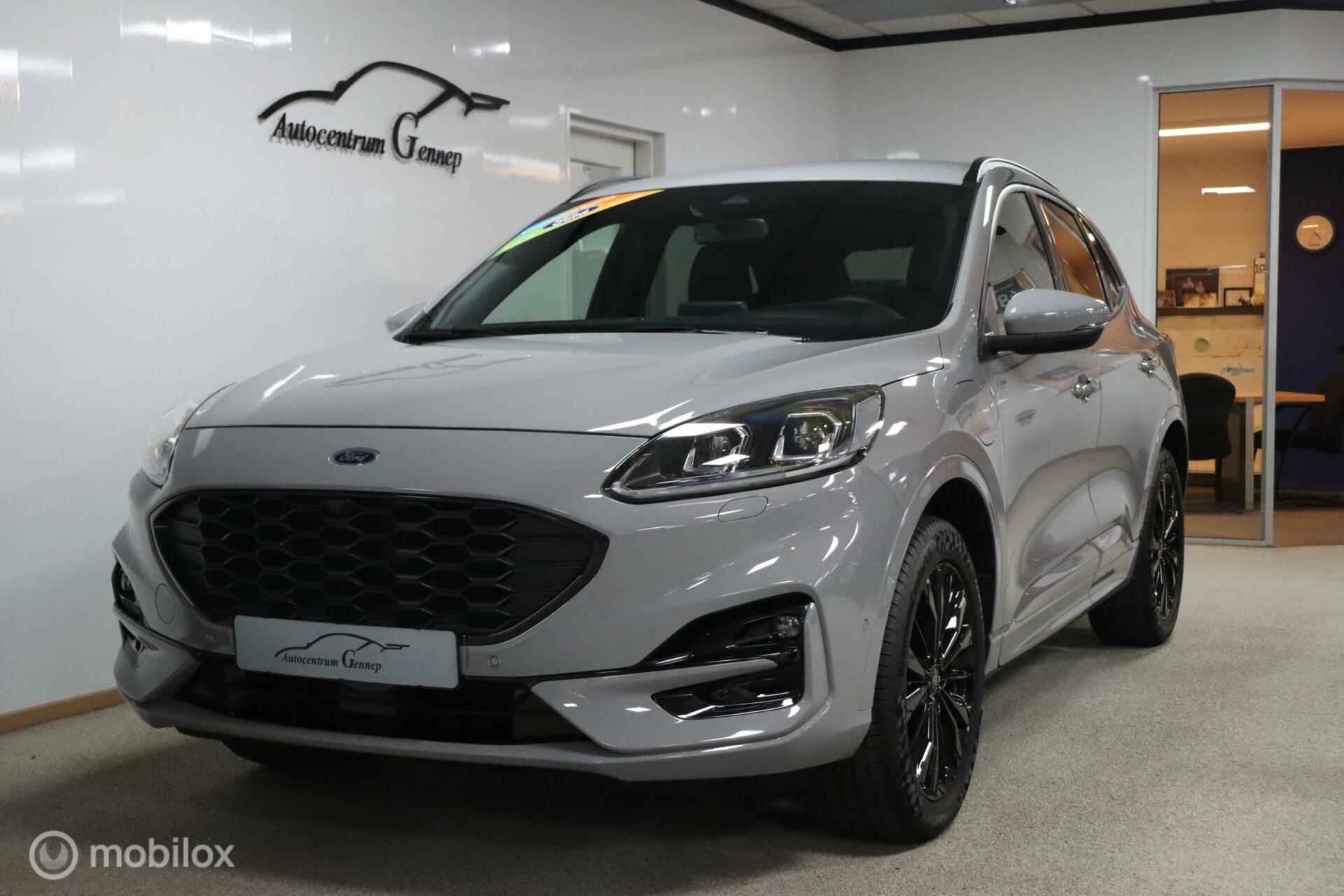 Ford Kuga 2.5 PHEV Graphite Tech Edition - 4/36