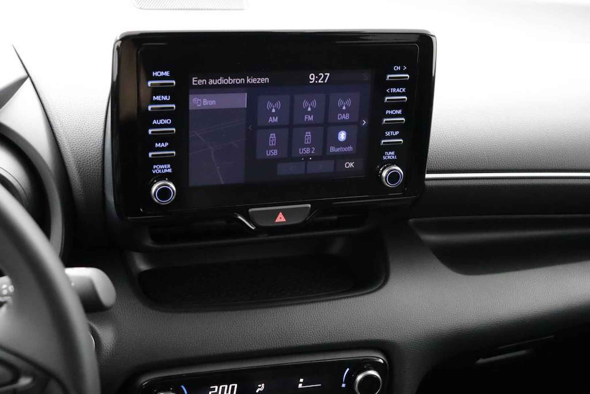 Toyota Yaris 1.5 Hybrid First Edition | Trekhaak | Adaptieve Cruise-Control | Apple Carplay/Android Auto | Parkeercamera | - 45/53