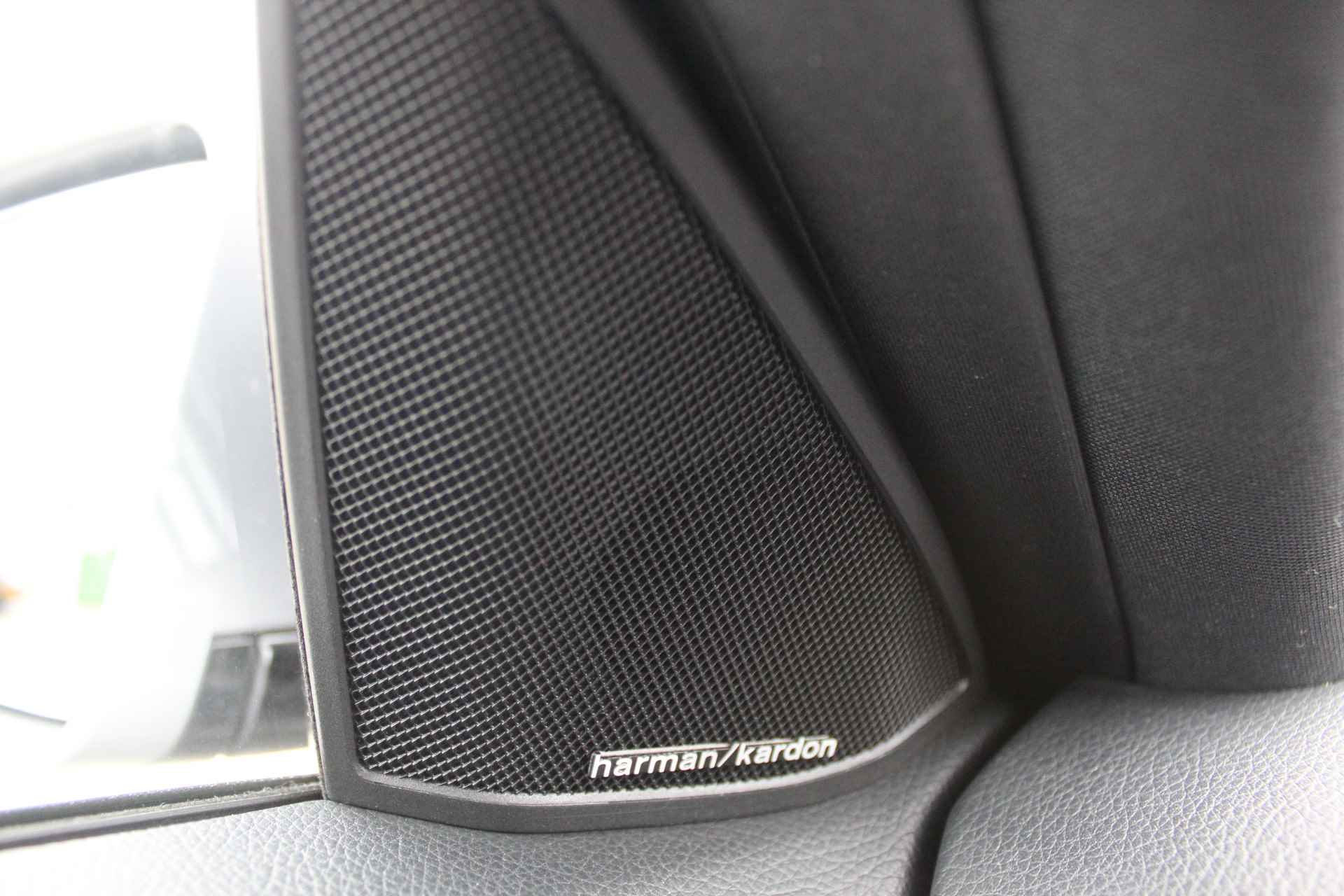 Mercedes-Benz E-Klasse 200 Automaat Navigatie/Harman Kardon/Stoelverwarming/Cruise control/Bluetooth/Led koplampen/Inklapbare spiegels - 16/21