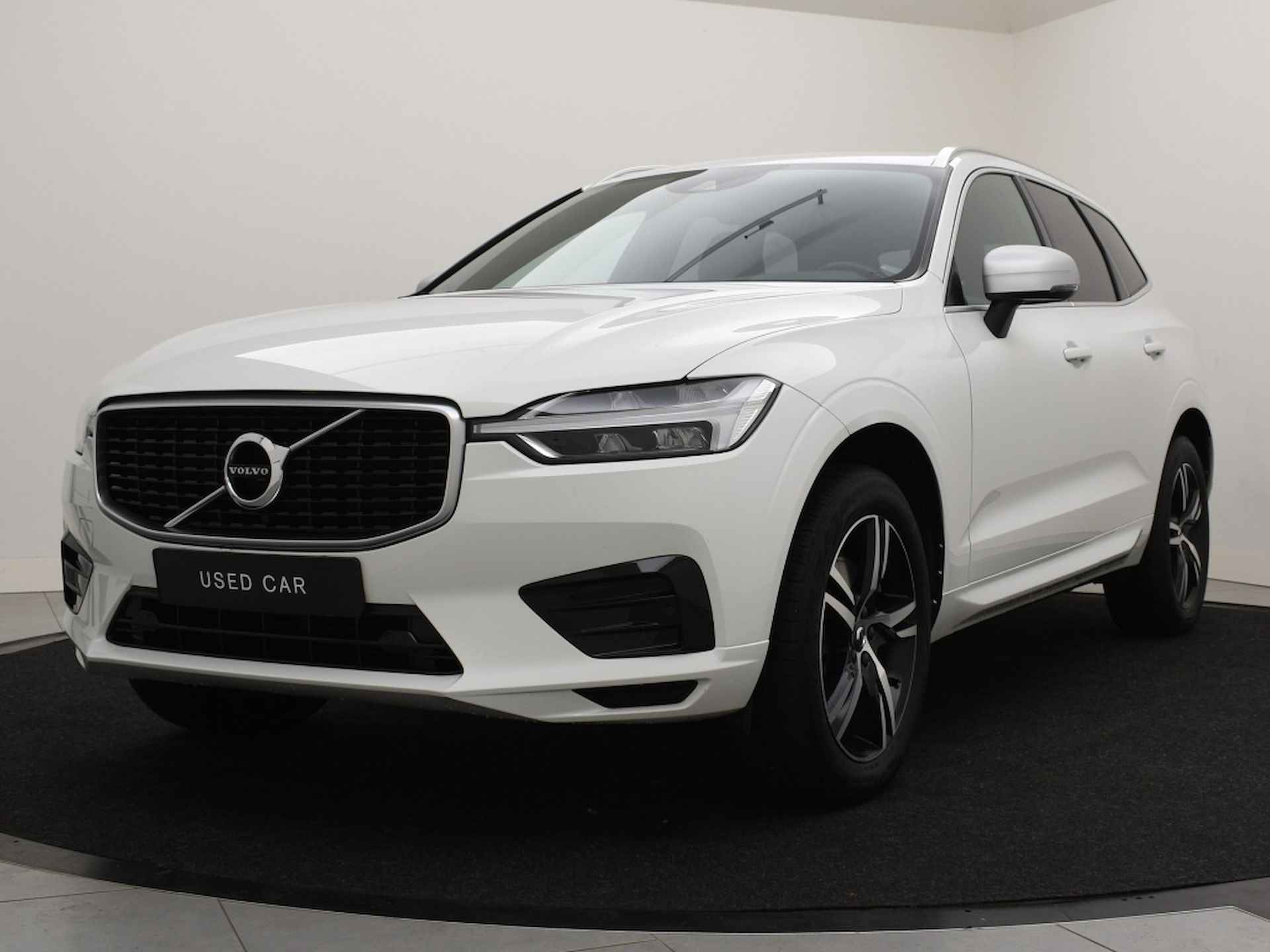 Volvo XC60 D4 AWD AUT(8) R-DESIGN NAVI BLUETOOTH PARK ASSIST V+A - 2/41