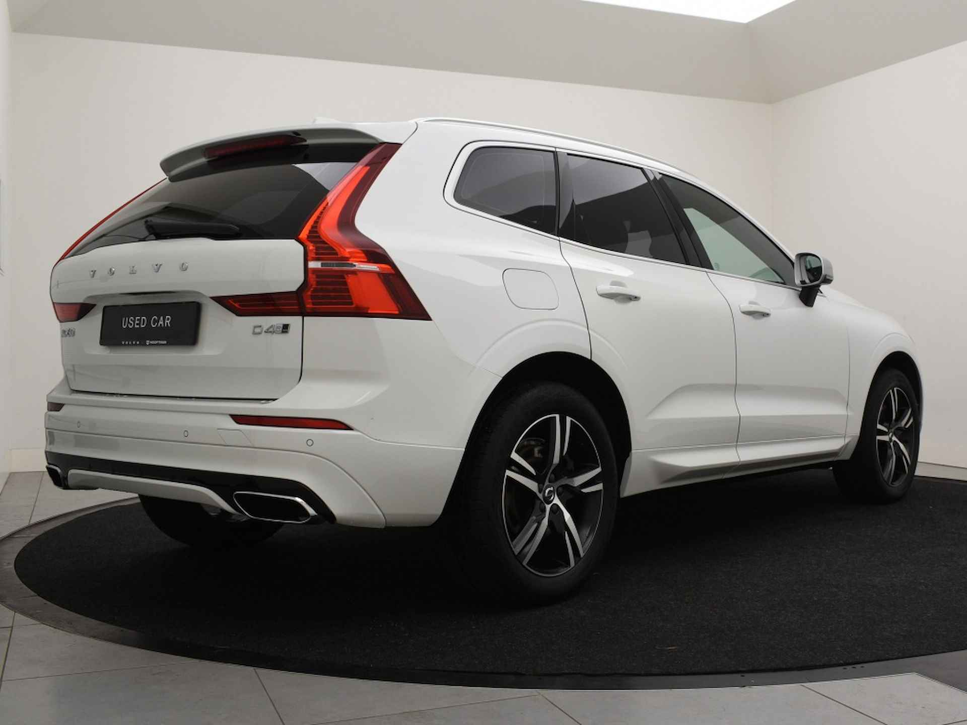 Volvo XC60 D4 AWD AUT(8) R-DESIGN NAVI BLUETOOTH PARK ASSIST V+A - 3/41