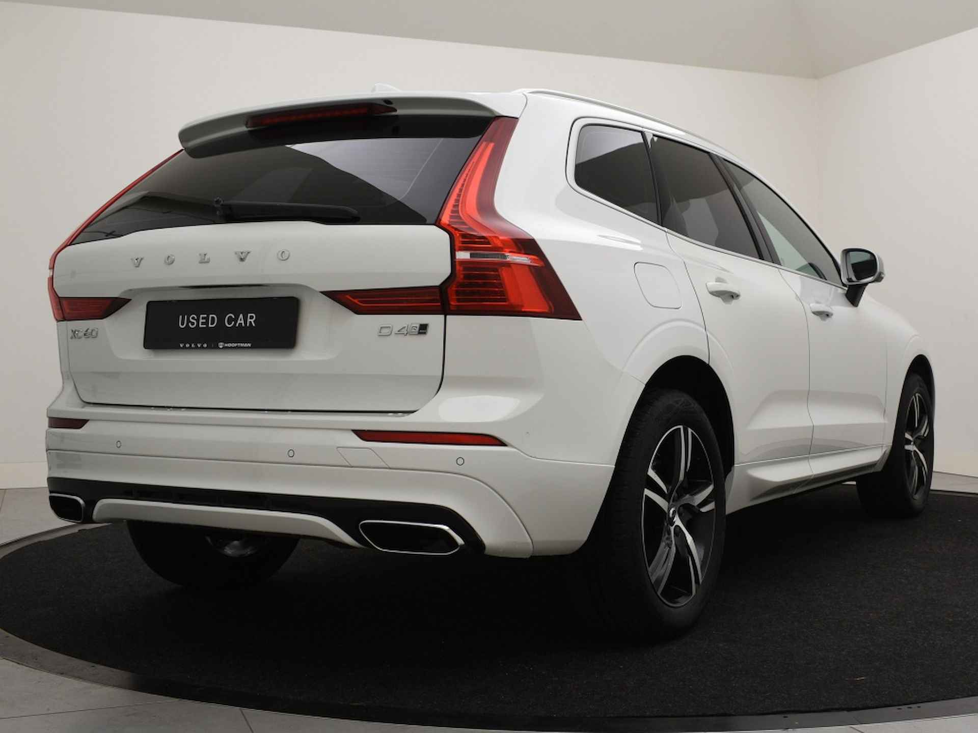 Volvo XC60 D4 AWD AUT(8) R-DESIGN NAVI BLUETOOTH PARK ASSIST V+A - 4/41