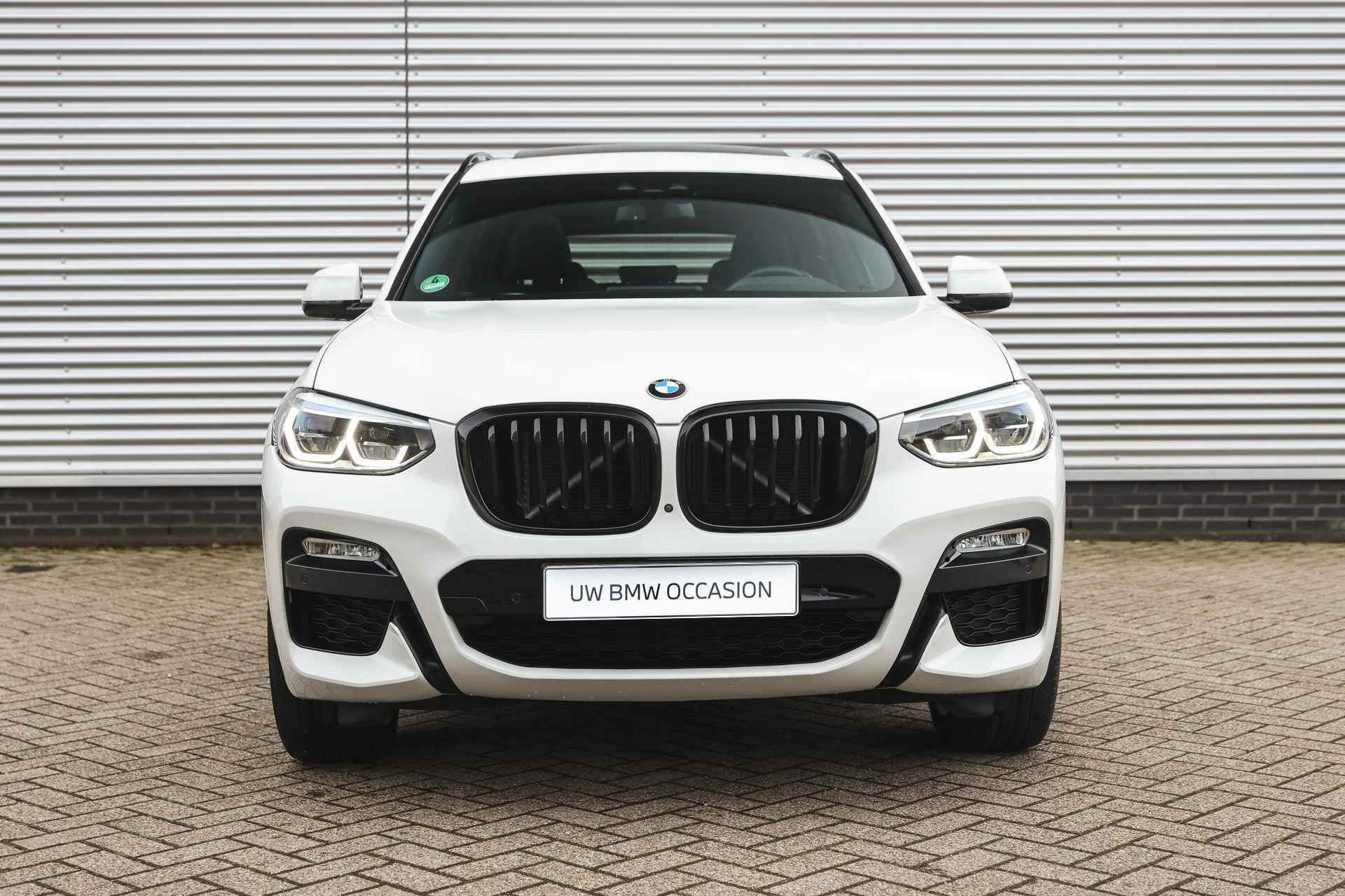 BMW X3 xDrive30i M Sport Automaat / Panoramadak / Sportstoelen / Adaptieve LED / Parking Assistant Plus / Comfort Access / Head-Up / Apple CarPlay - 8/39