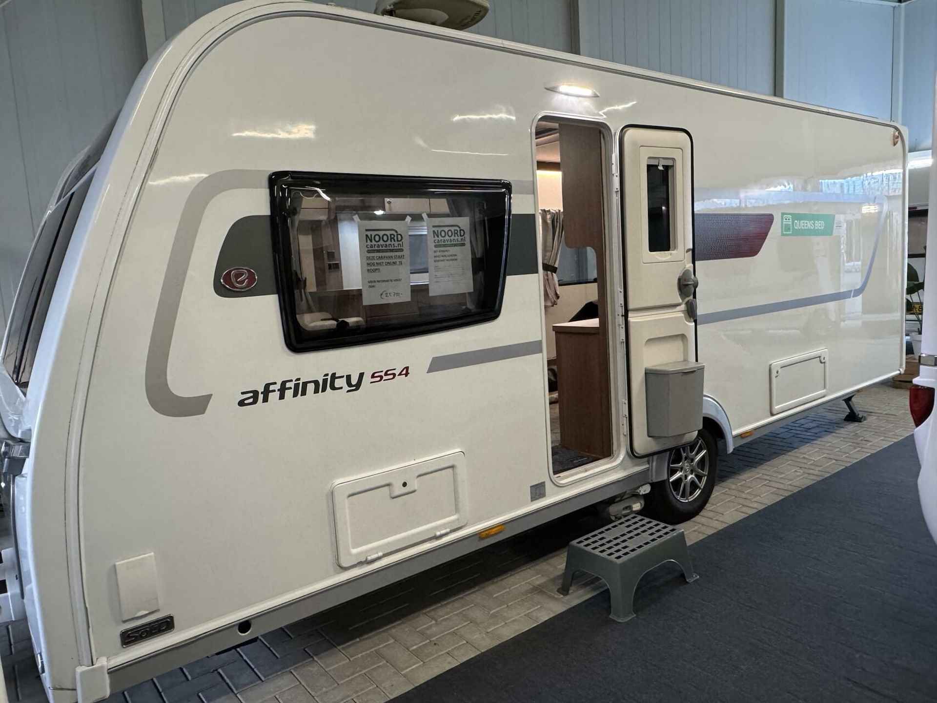 ELDDIS AFFINITY 554 QUEENSBED + AUTARK +ALDE +MOVER+VOORTENT - 4/22