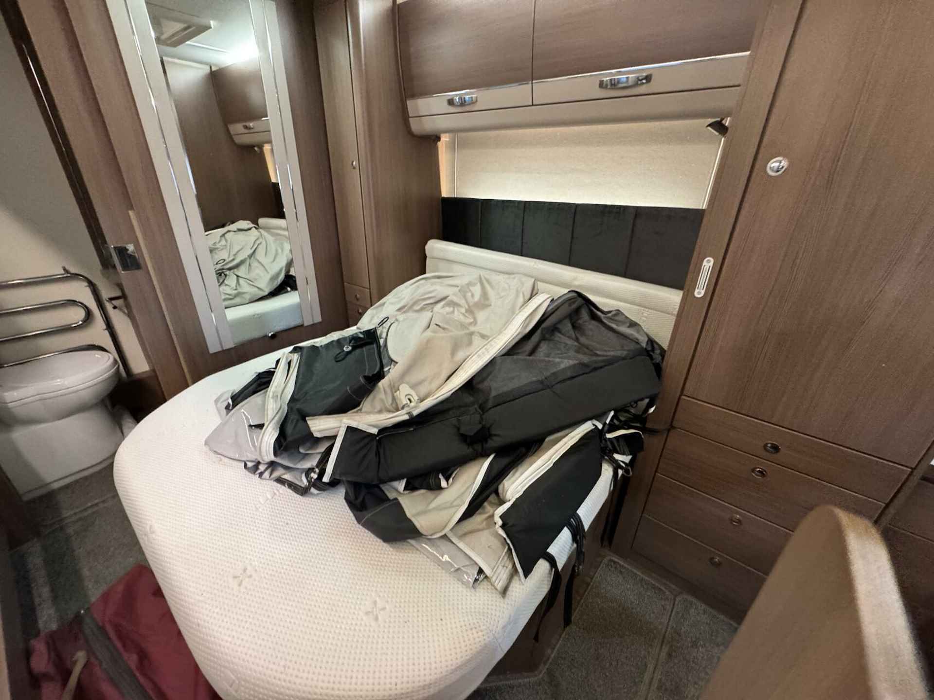 ELDDIS AFFINITY 554 QUEENSBED + AUTARK +ALDE +MOVER+VOORTENT - 9/22