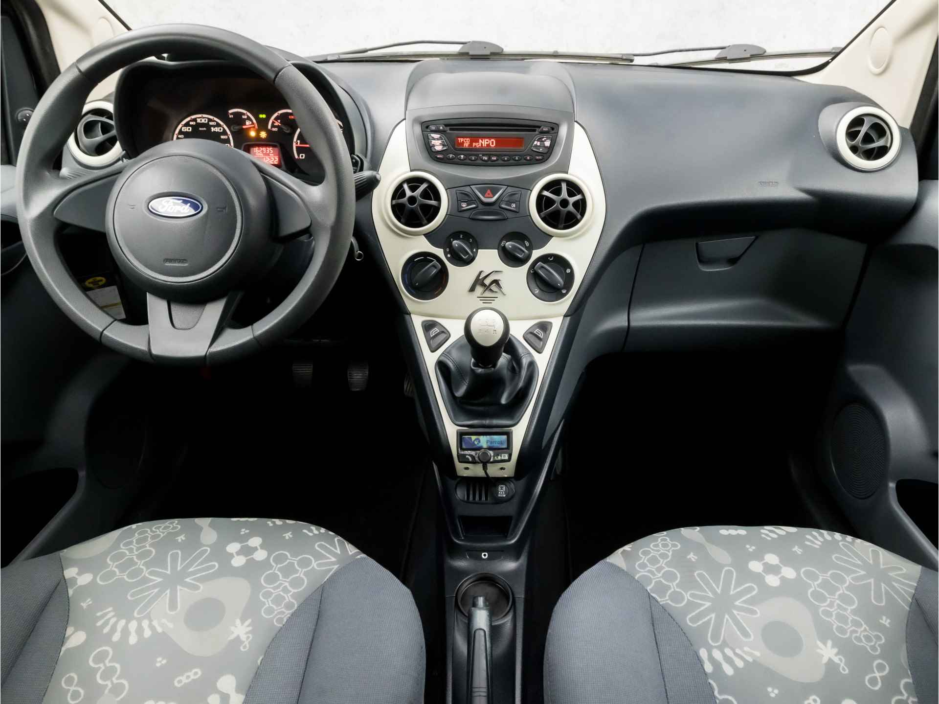 Ford Ka 1.2 Sport (NAP, RADIO, ELEK RAMEN, PARROT, SPORTSTOELEN, NIEUWE APK, NIEUWSTAAT) - 6/26